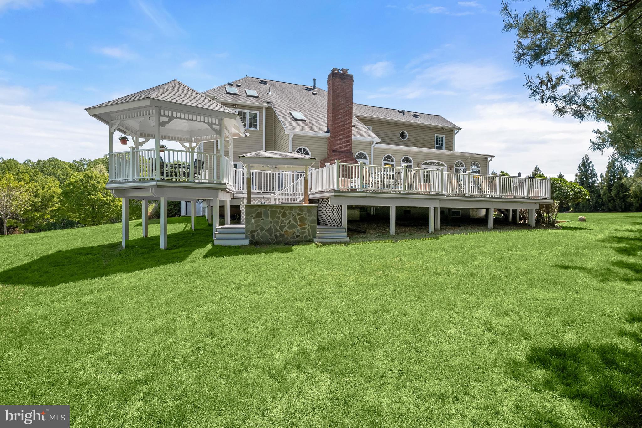 ASHTON MEADOWS - Residential