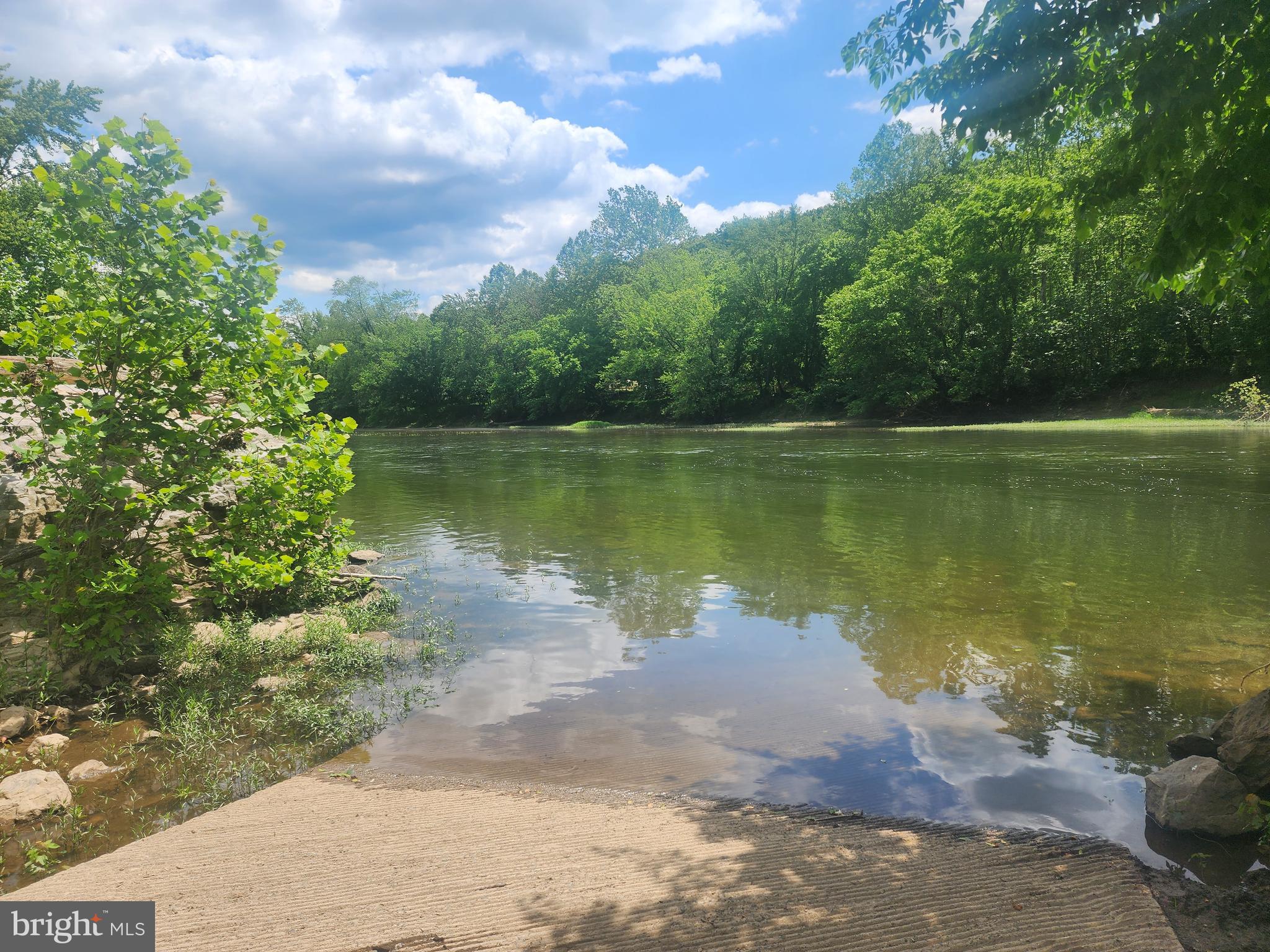 NONE AVAILABLE - Land