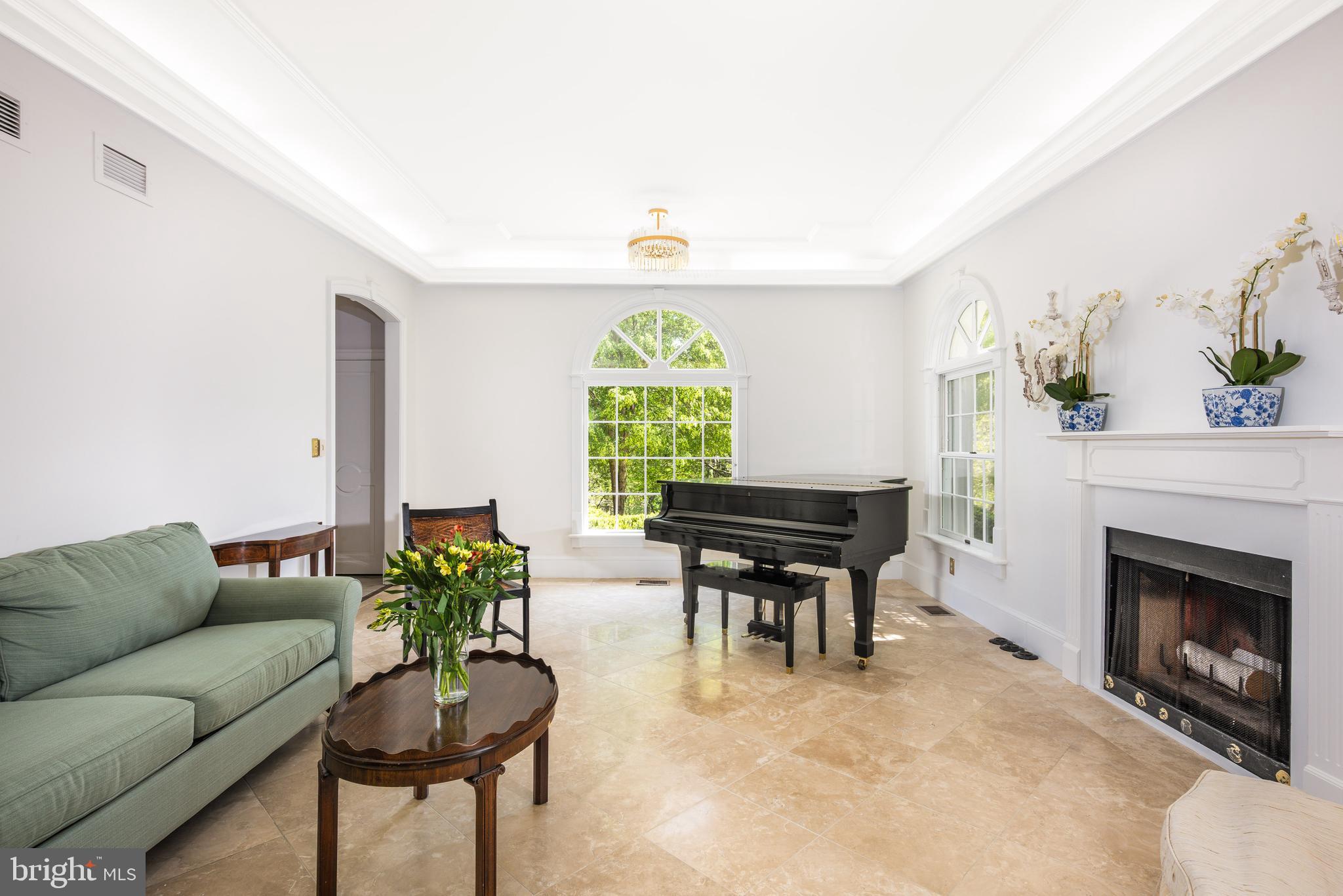 FARMINGTON - Residential