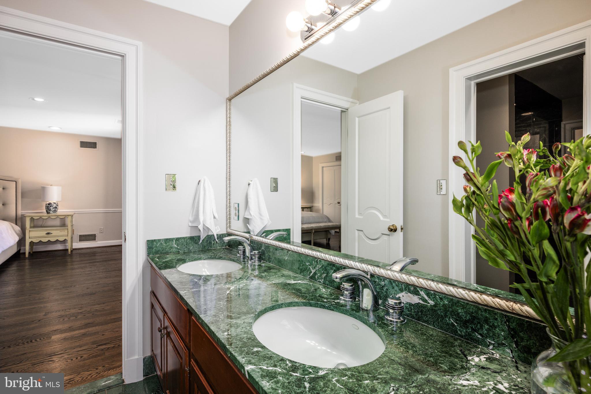 FARMINGTON - Residential