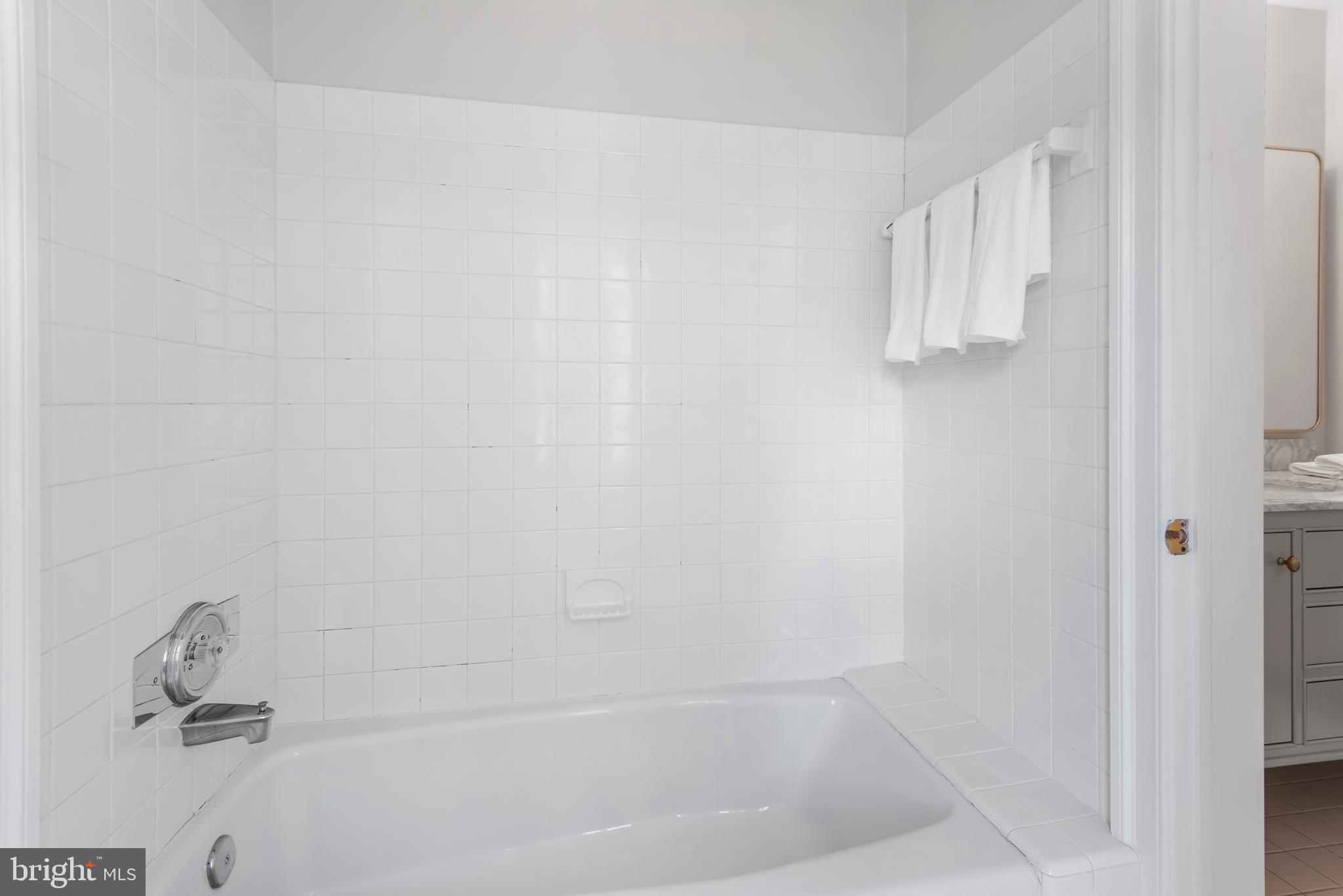 FARMINGTON - Residential