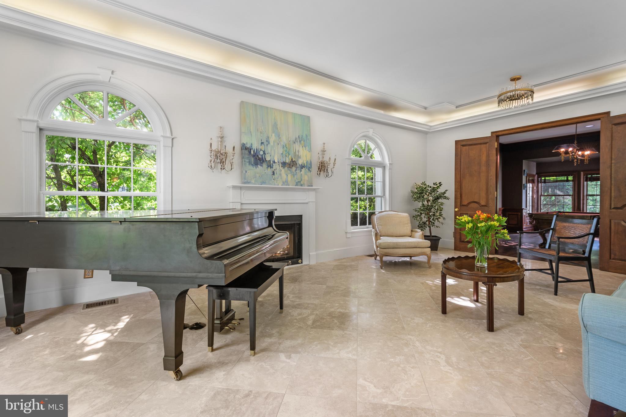 FARMINGTON - Residential