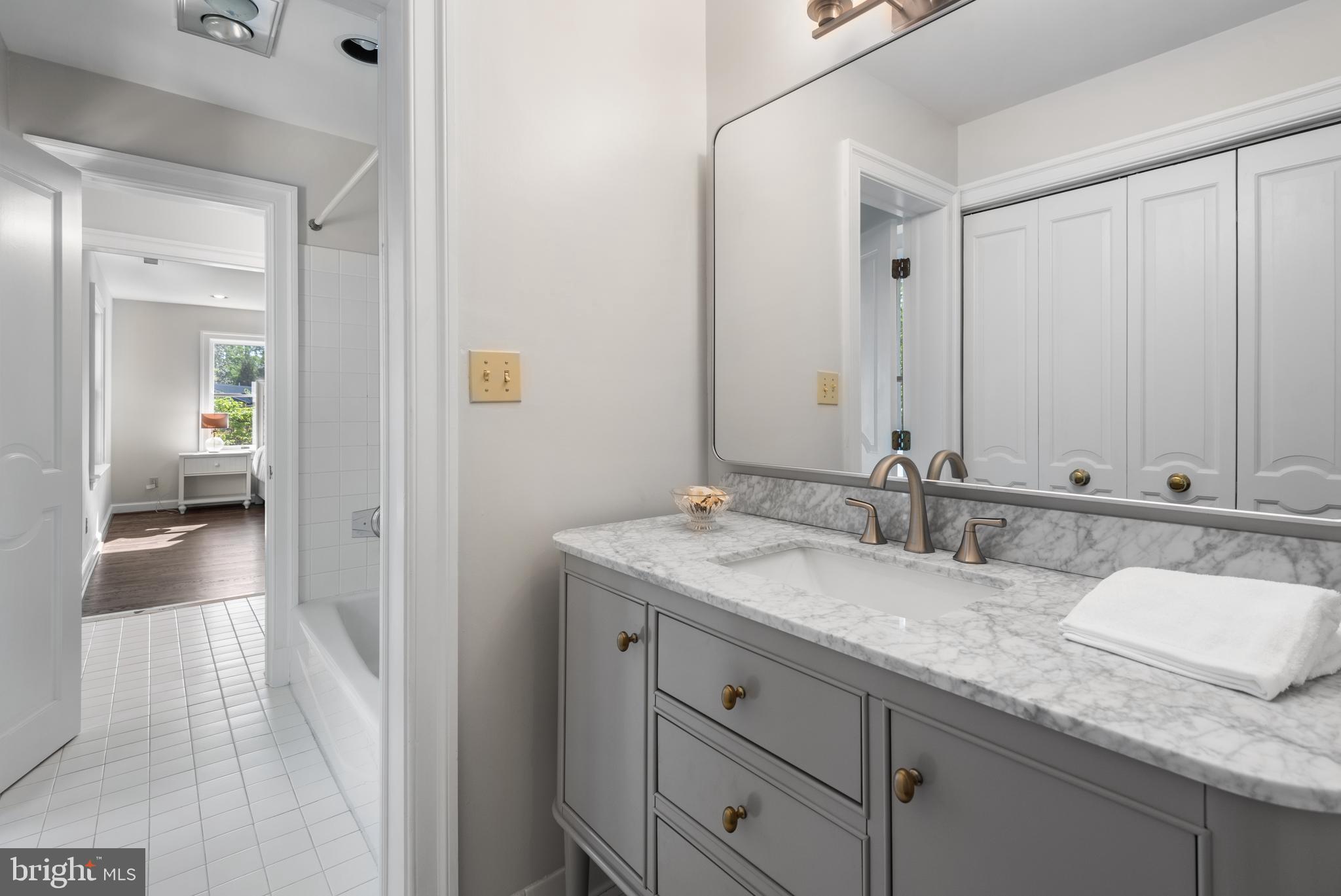 FARMINGTON - Residential