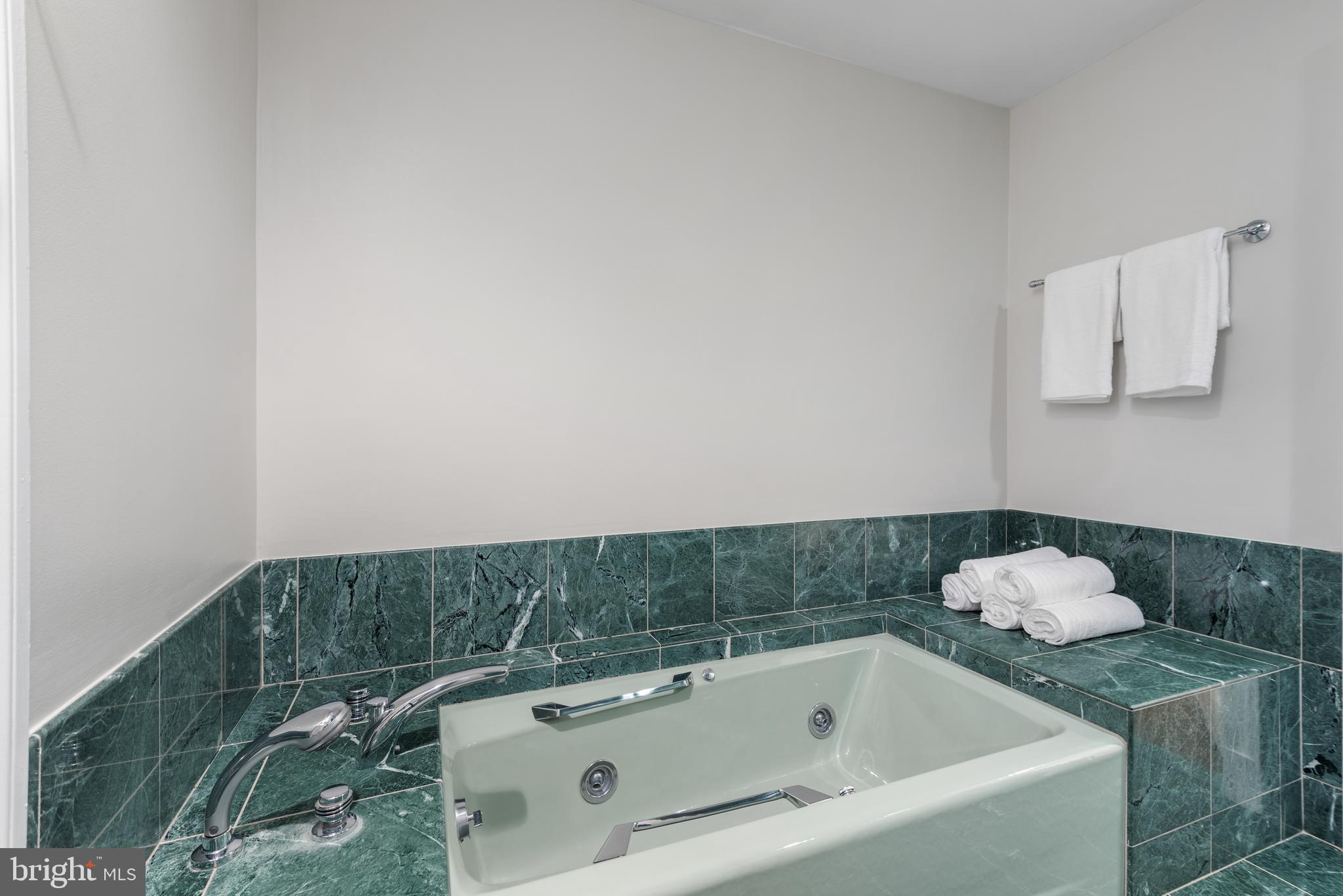 FARMINGTON - Residential