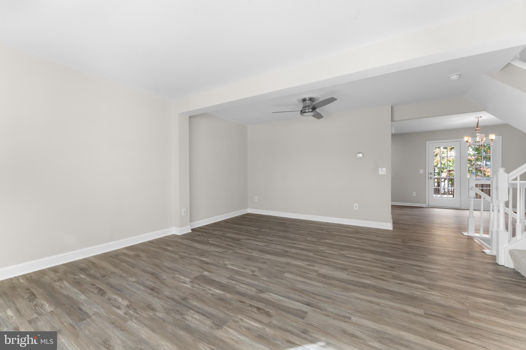 WELLINGTON/CLOVERHILL - Residential