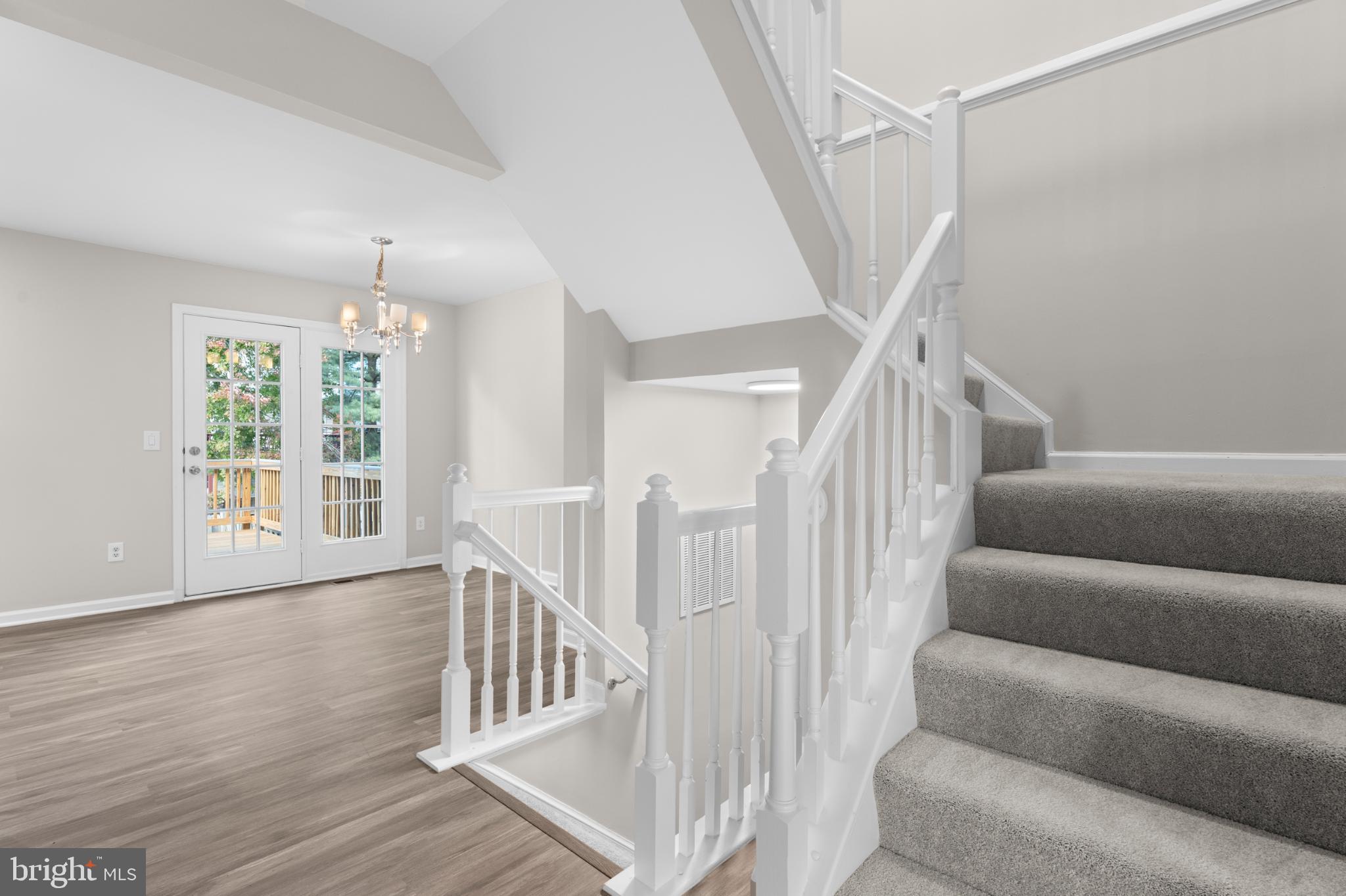 WELLINGTON/CLOVERHILL - Residential