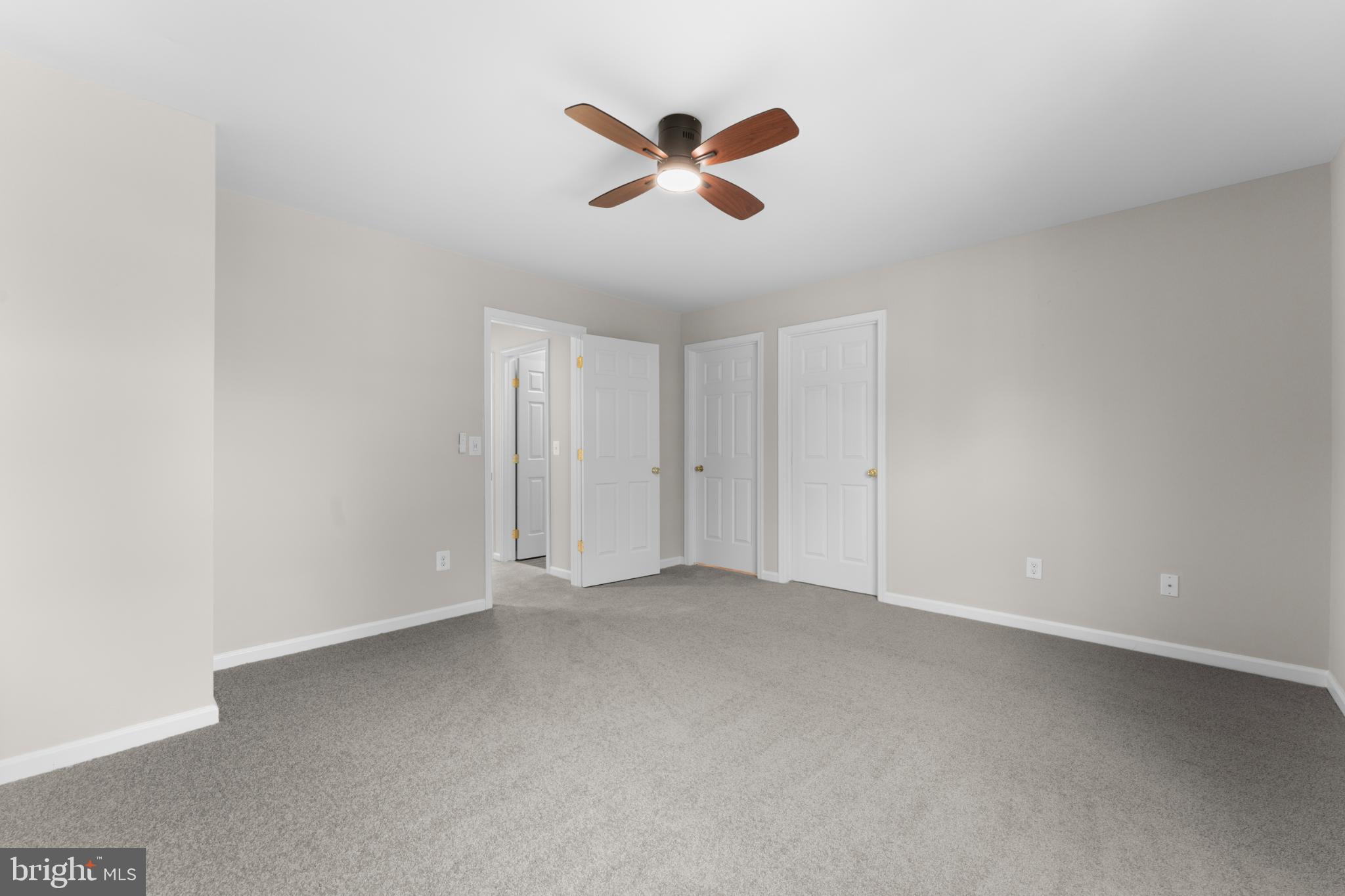 WELLINGTON/CLOVERHILL - Residential