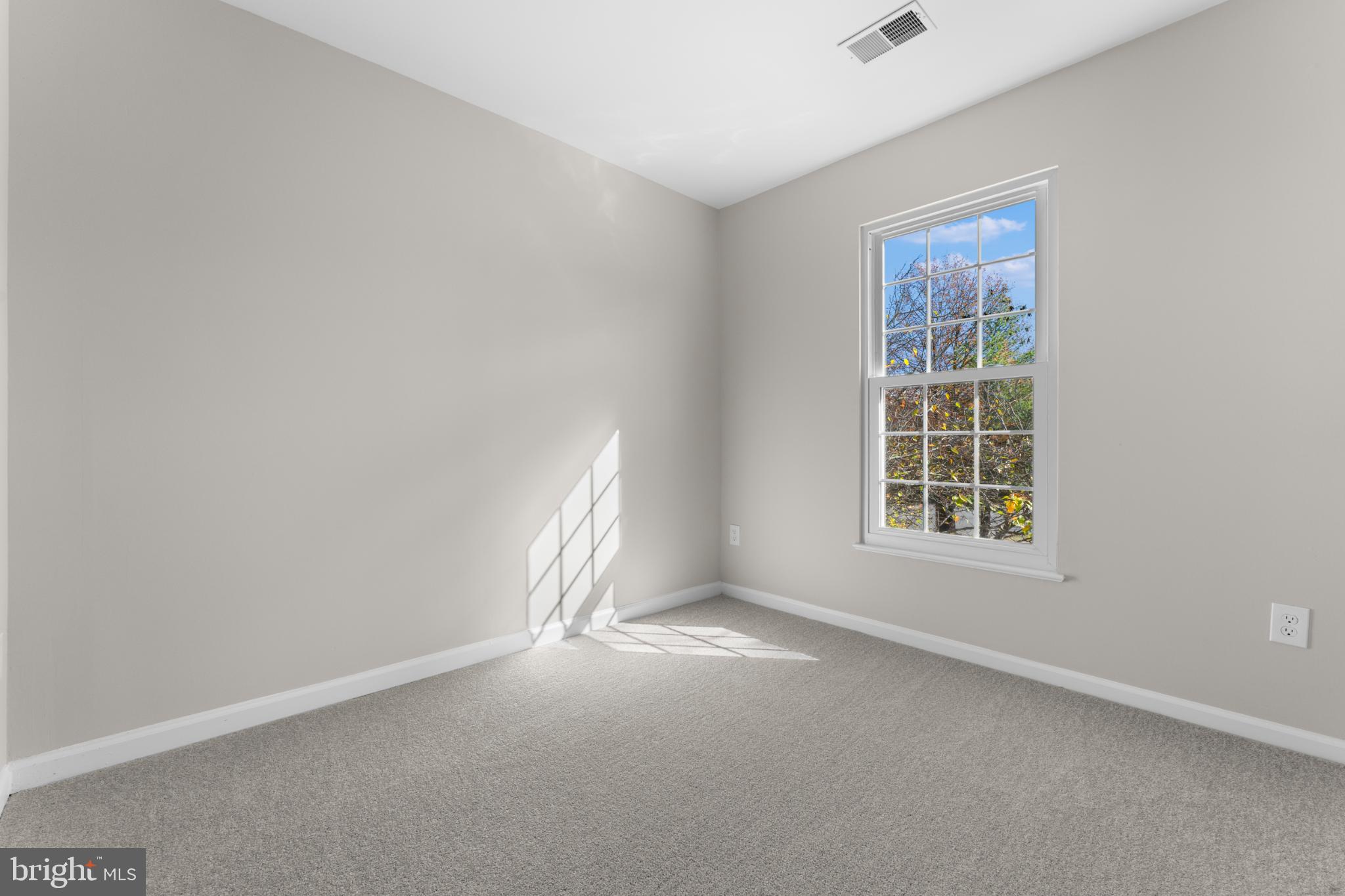 WELLINGTON/CLOVERHILL - Residential