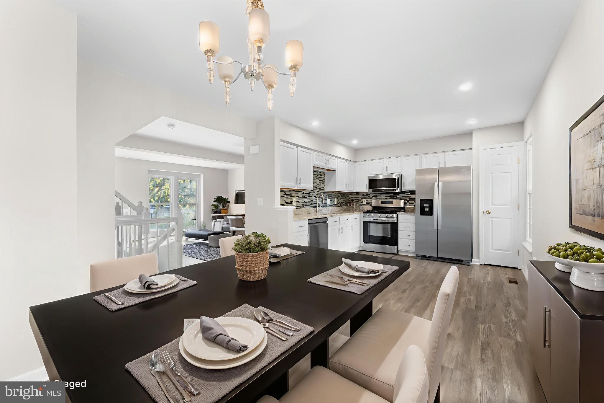 WELLINGTON/CLOVERHILL - Residential