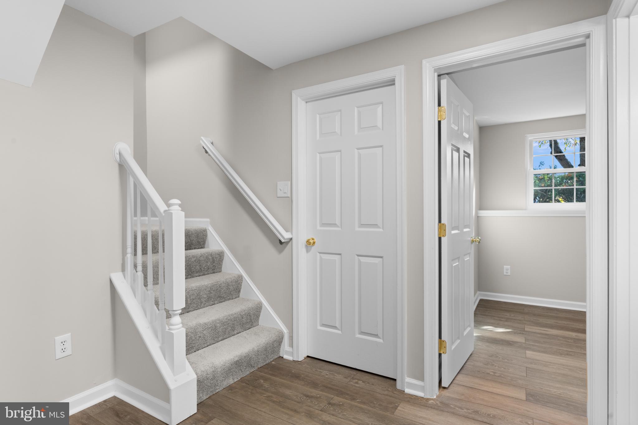 WELLINGTON/CLOVERHILL - Residential