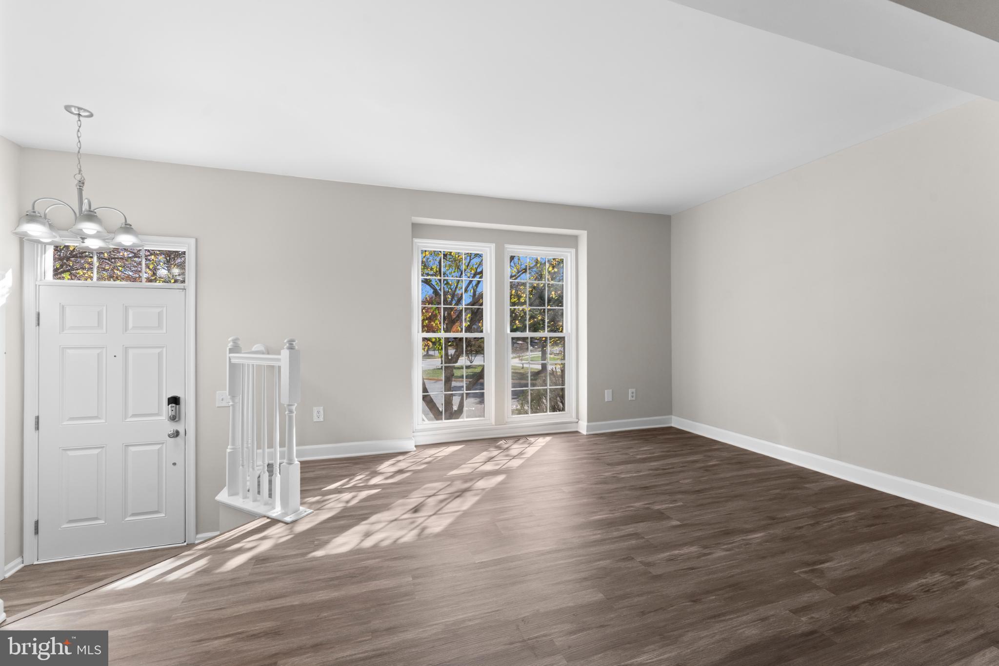 WELLINGTON/CLOVERHILL - Residential