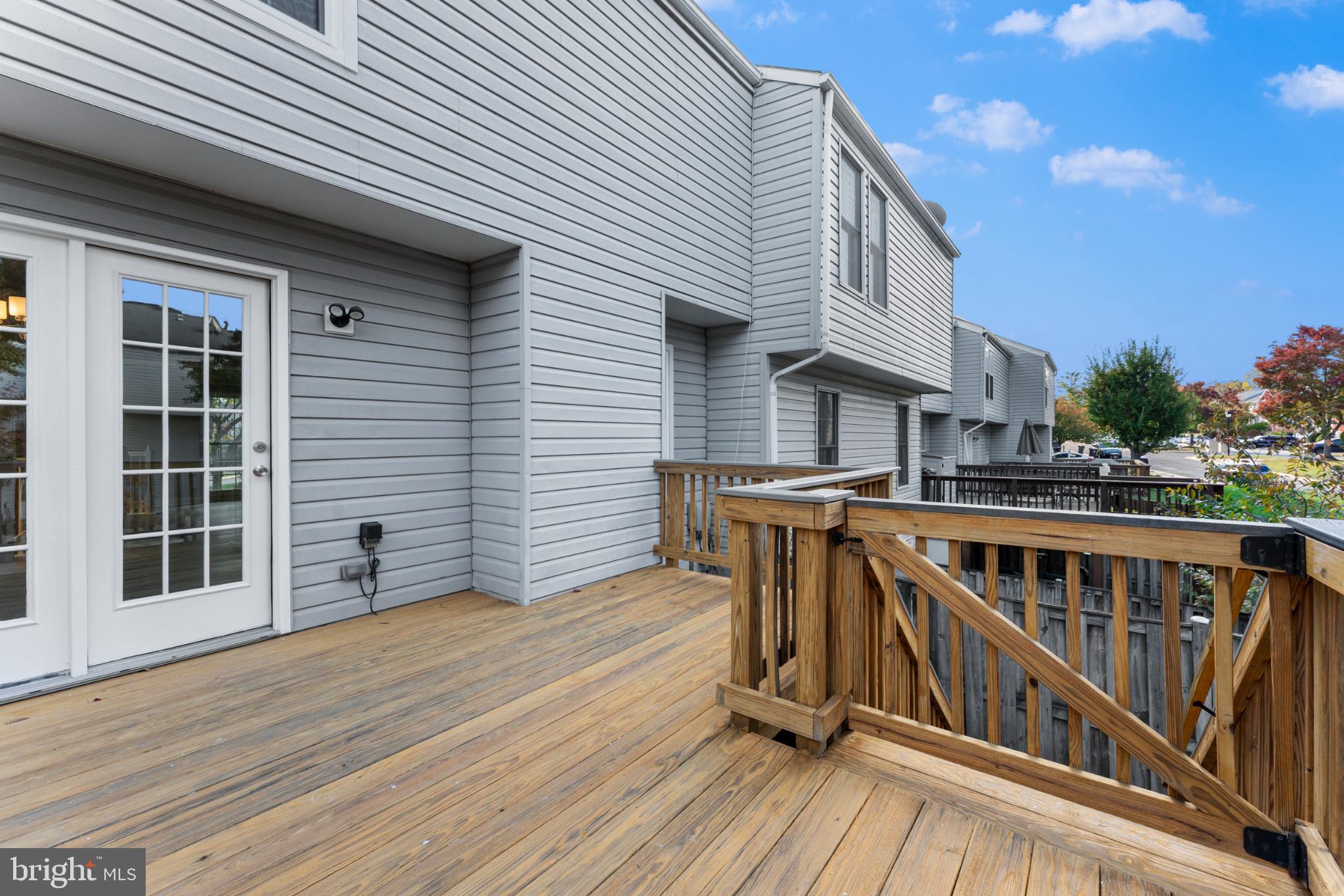 WELLINGTON/CLOVERHILL - Residential