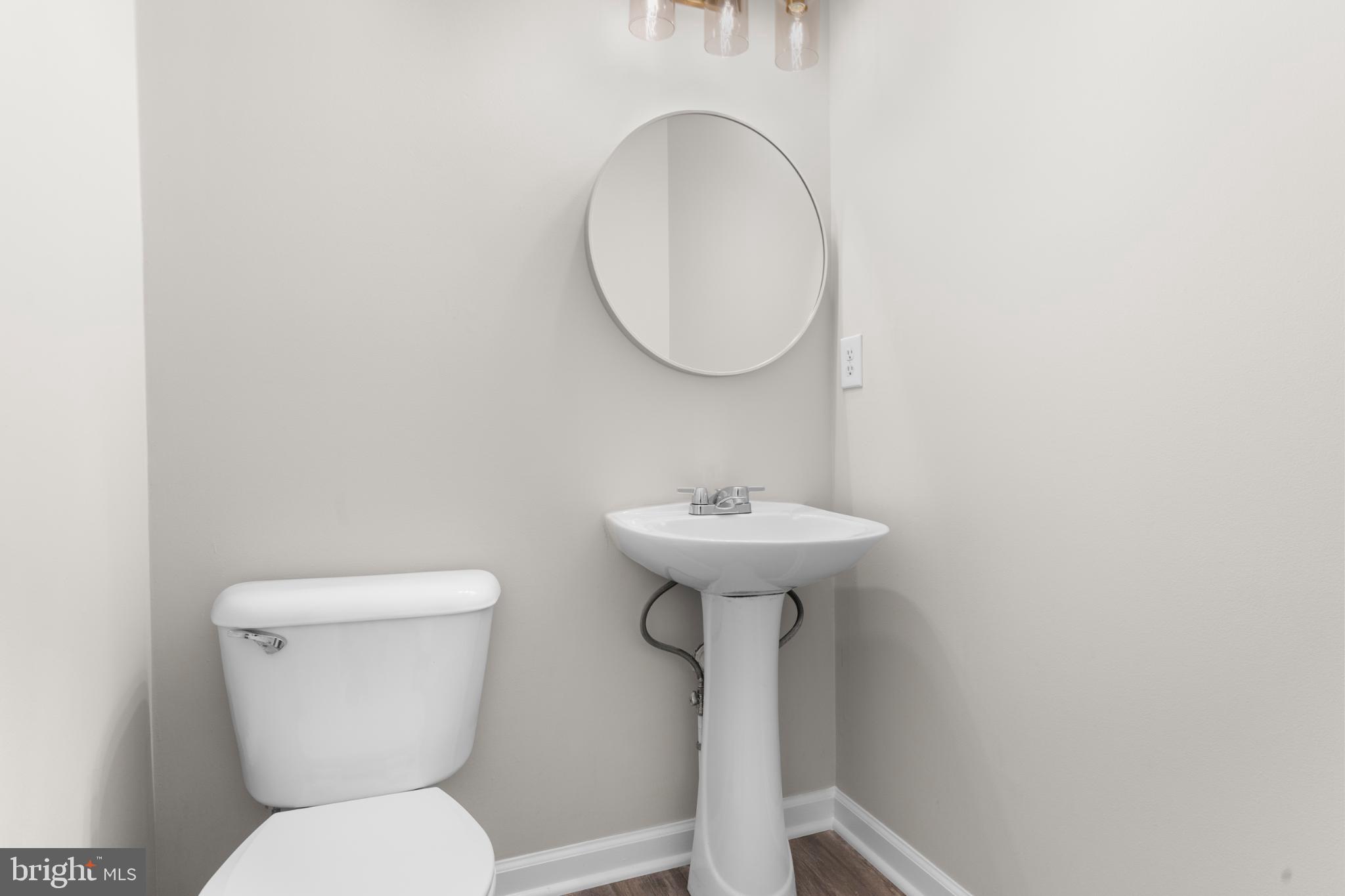 WELLINGTON/CLOVERHILL - Residential