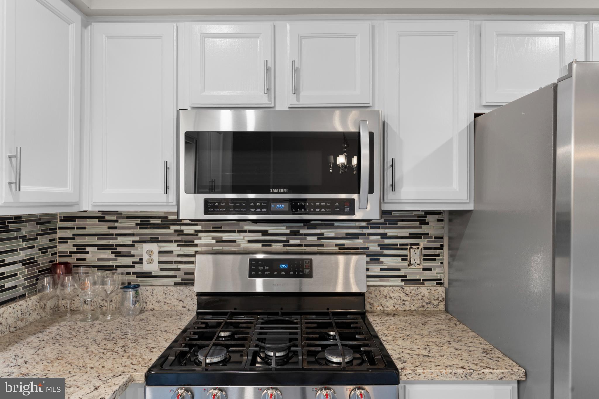 WELLINGTON/CLOVERHILL - Residential