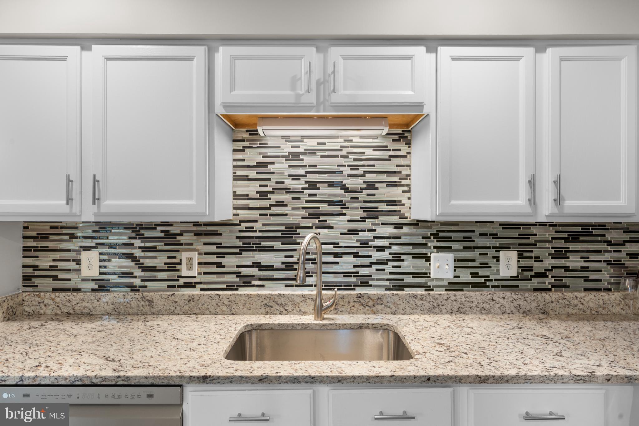 WELLINGTON/CLOVERHILL - Residential