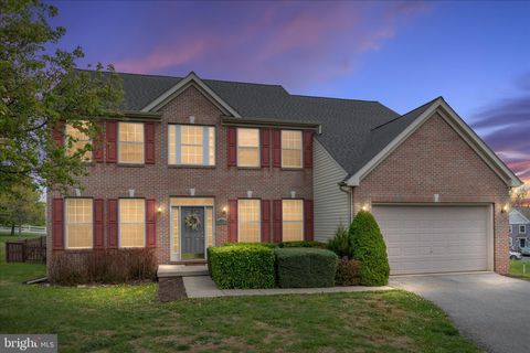 42 DECATUR DRIVE BUNKER HILL WV 25413
