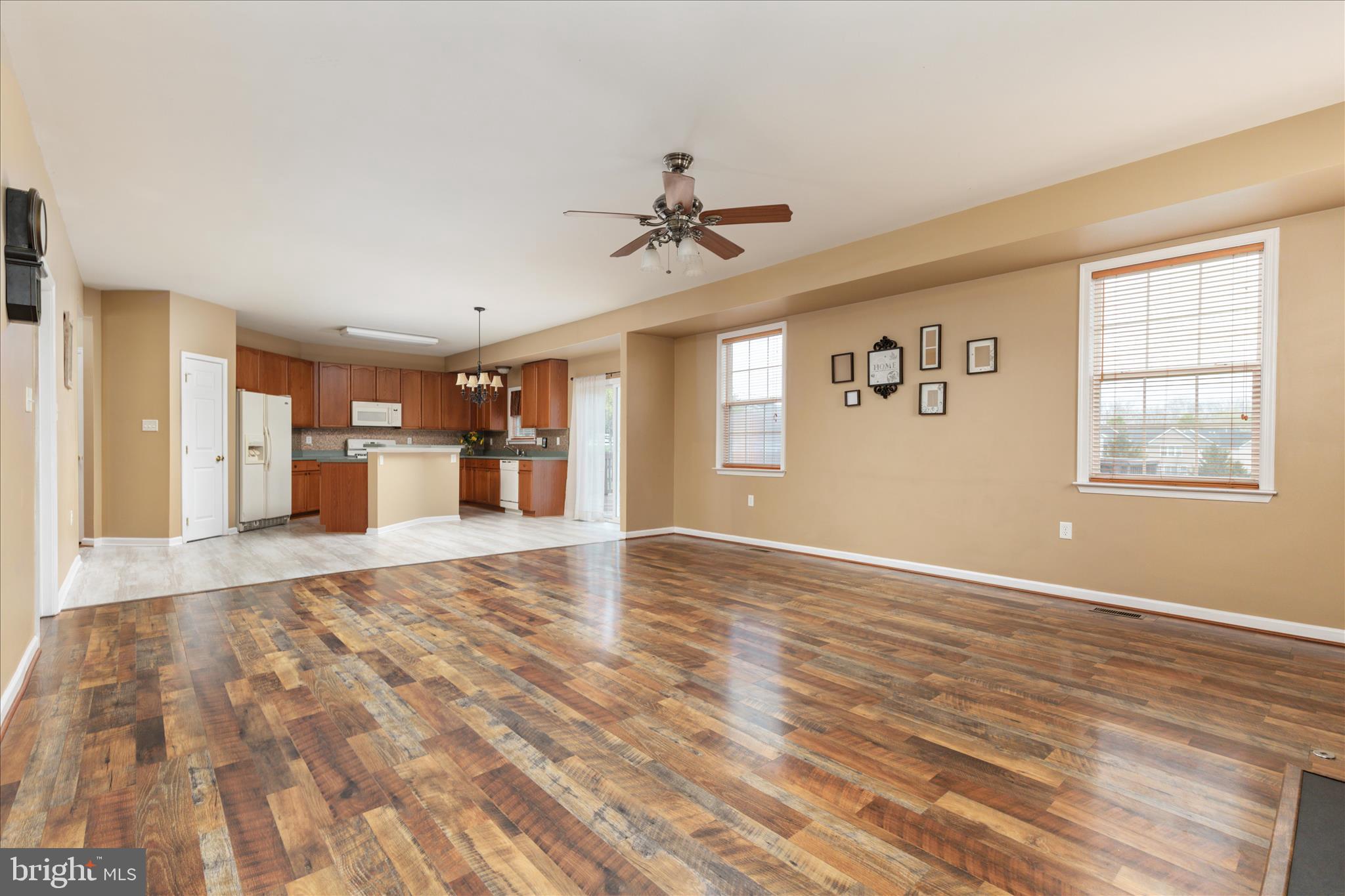 MCCAULEY CROSSING - Residential