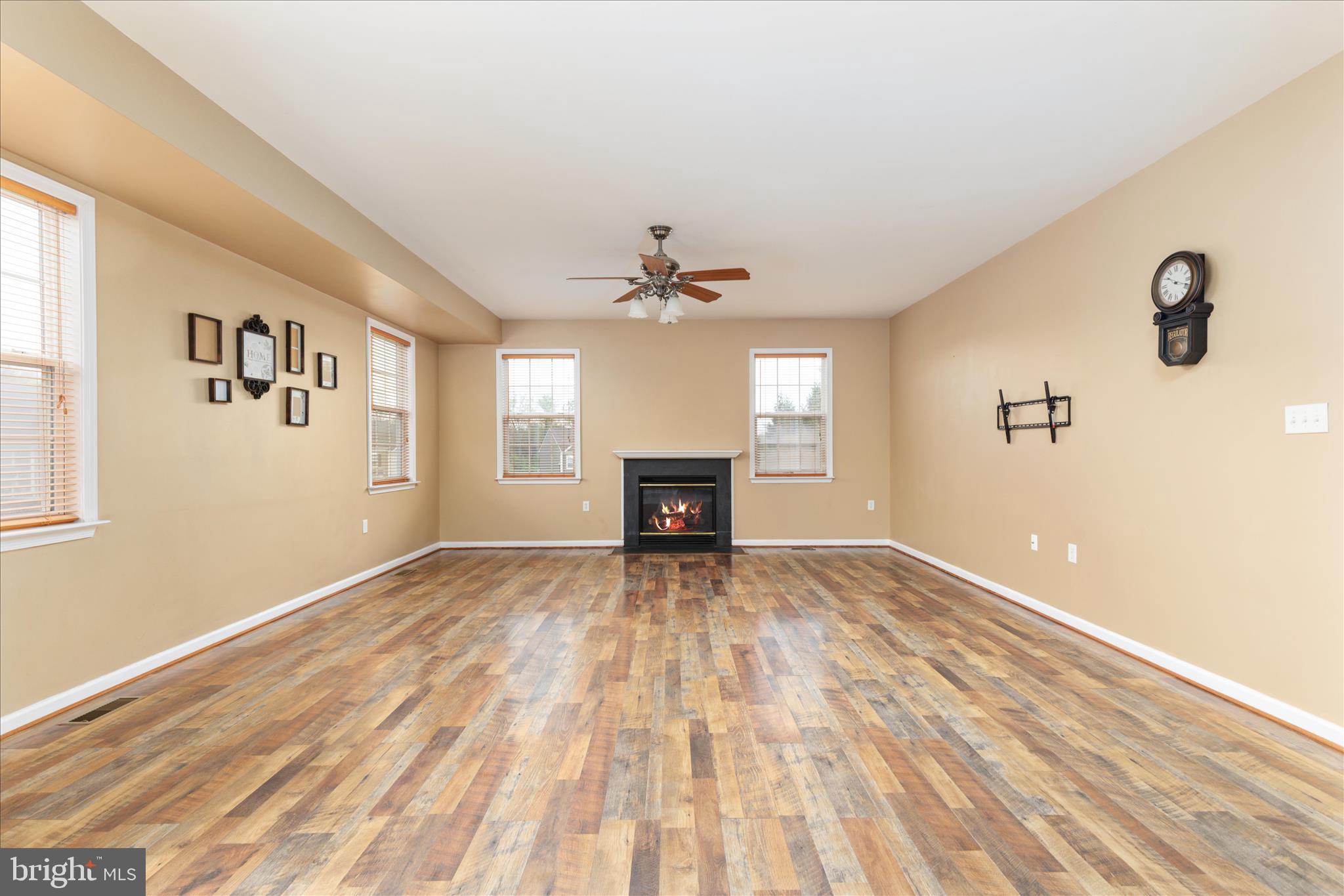 MCCAULEY CROSSING - Residential