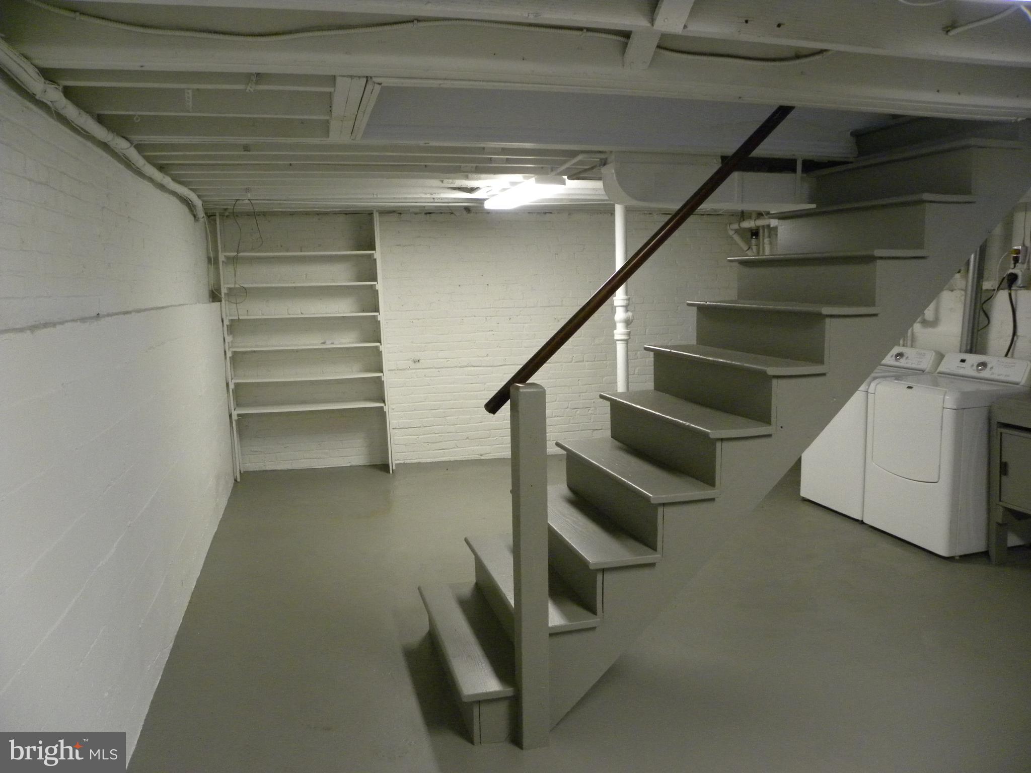 ROSEMONT - Residential Lease