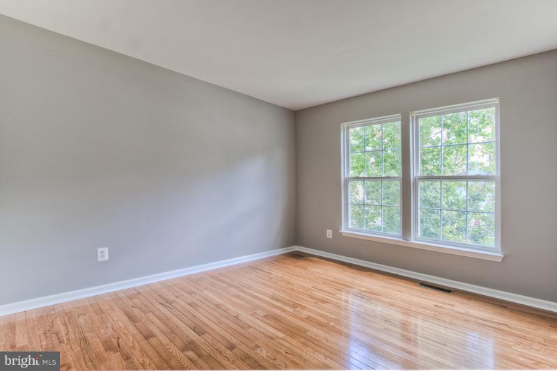 AUTUMN RIDGE - Residential