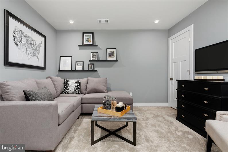 TWO RIVERS - Residential