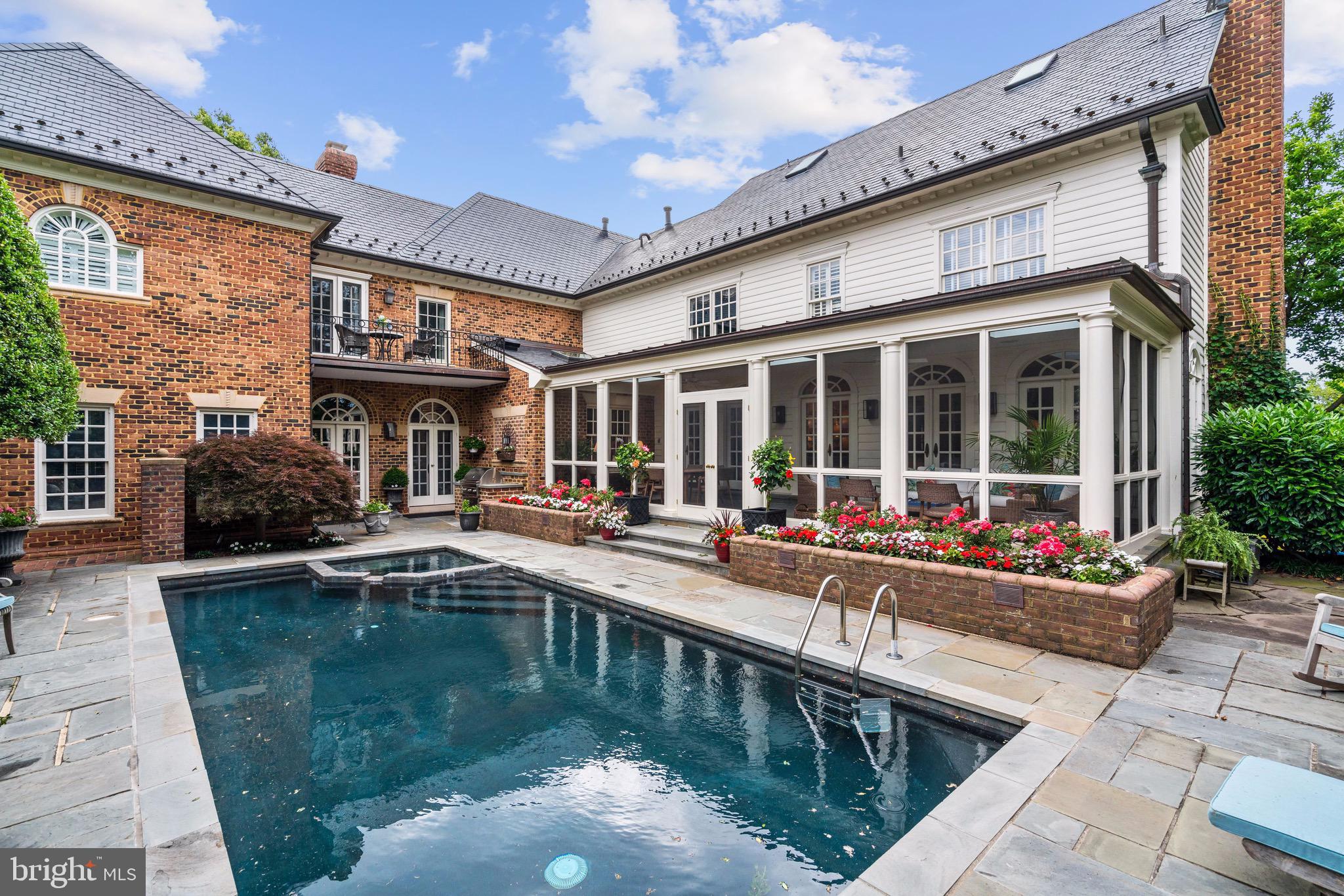 MERRYHILL - Residential