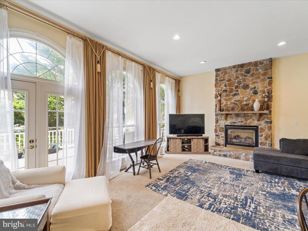 POWELLS LANDING - Residential