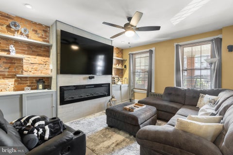 Photo of 524 N Clayton Street, WILMINGTON, DE 19805 (MLS # DENC2104150)