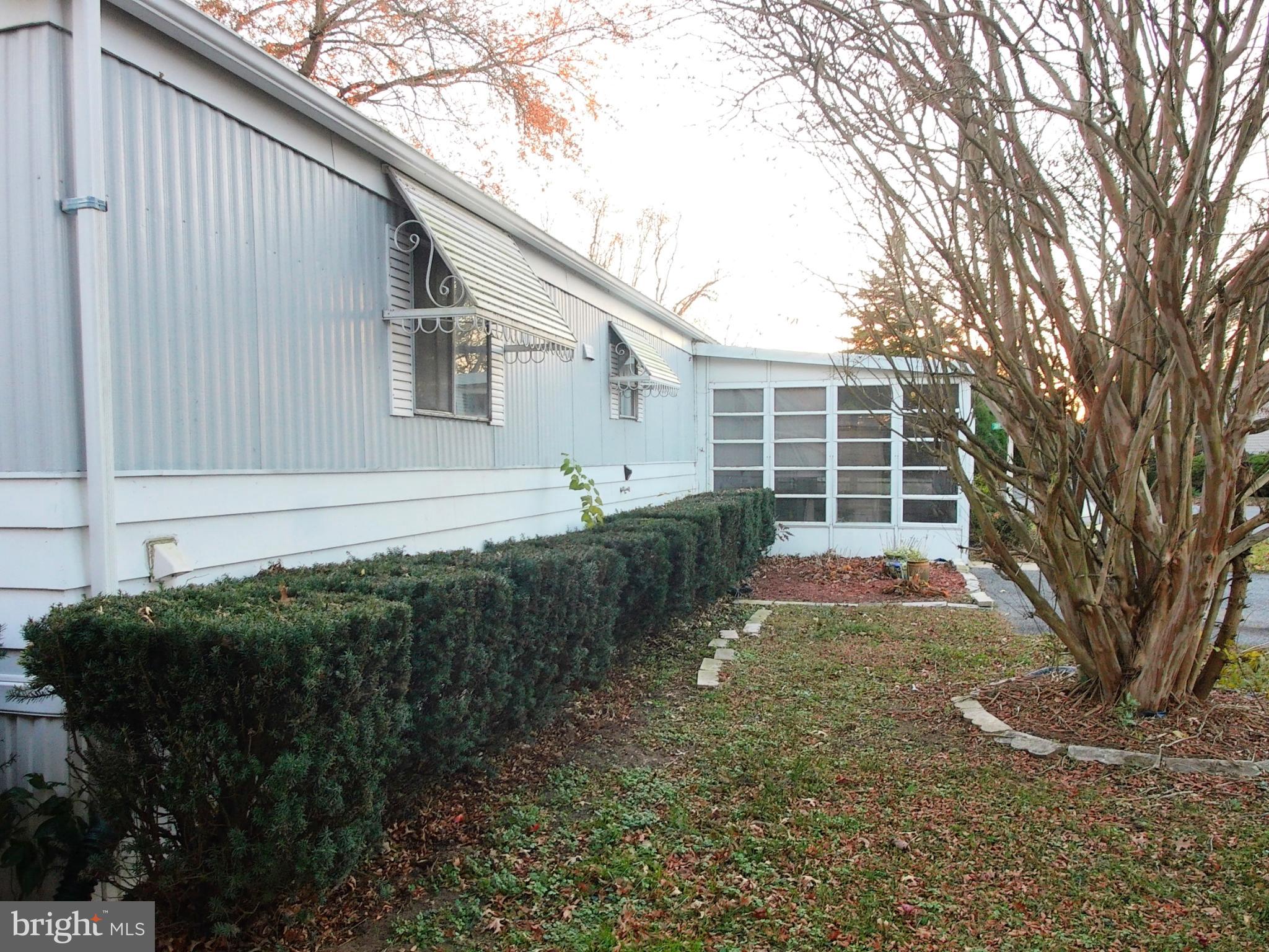 323 JEAN BRADLEY CIRCLE 321