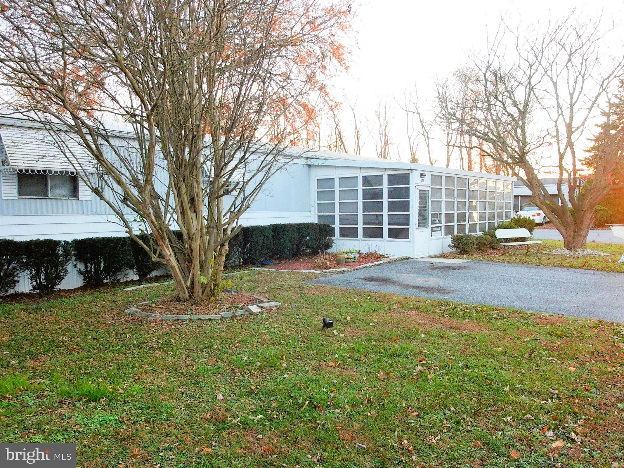 323 JEAN BRADLEY CIRCLE 321