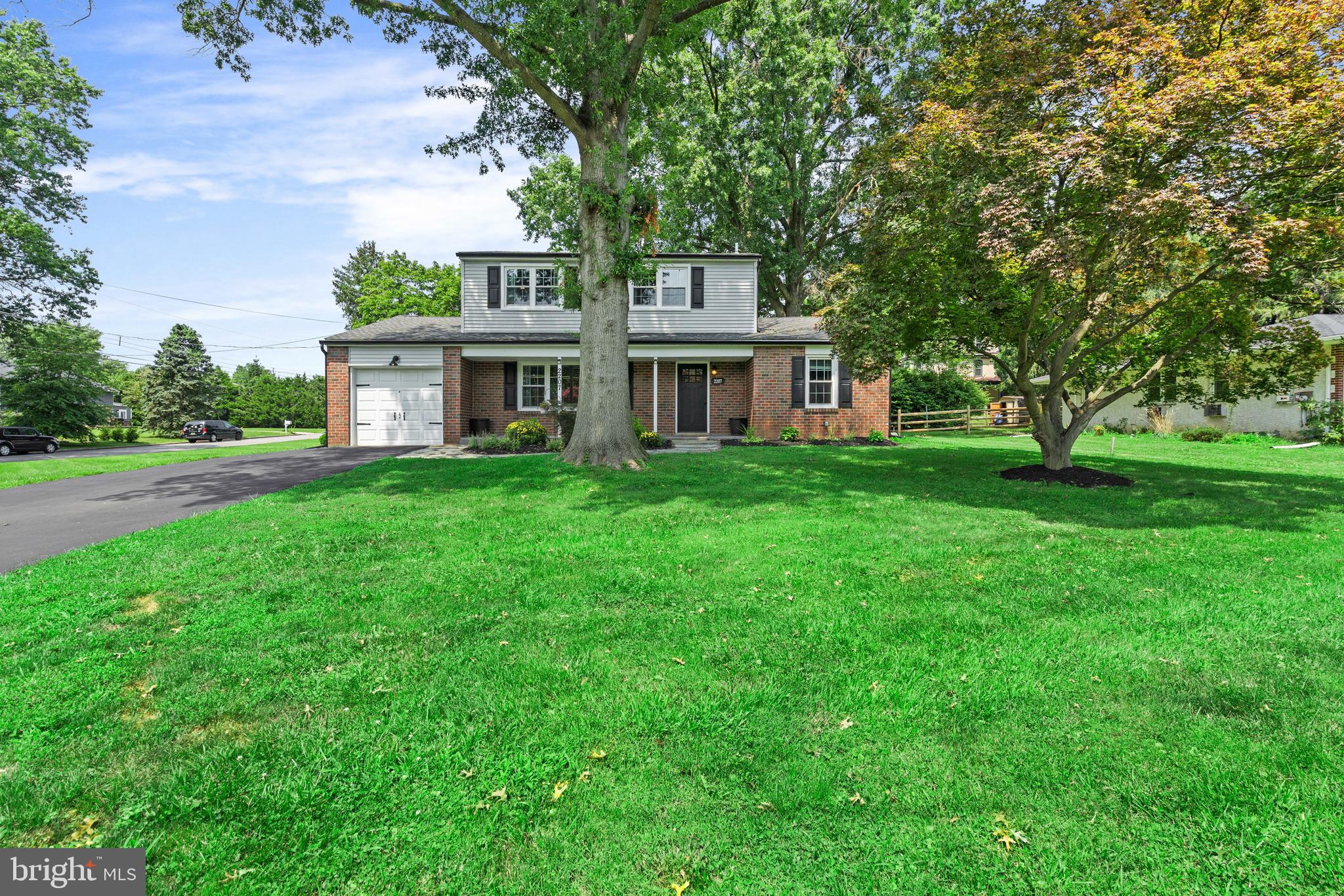 2207 OLD ARCH ROAD