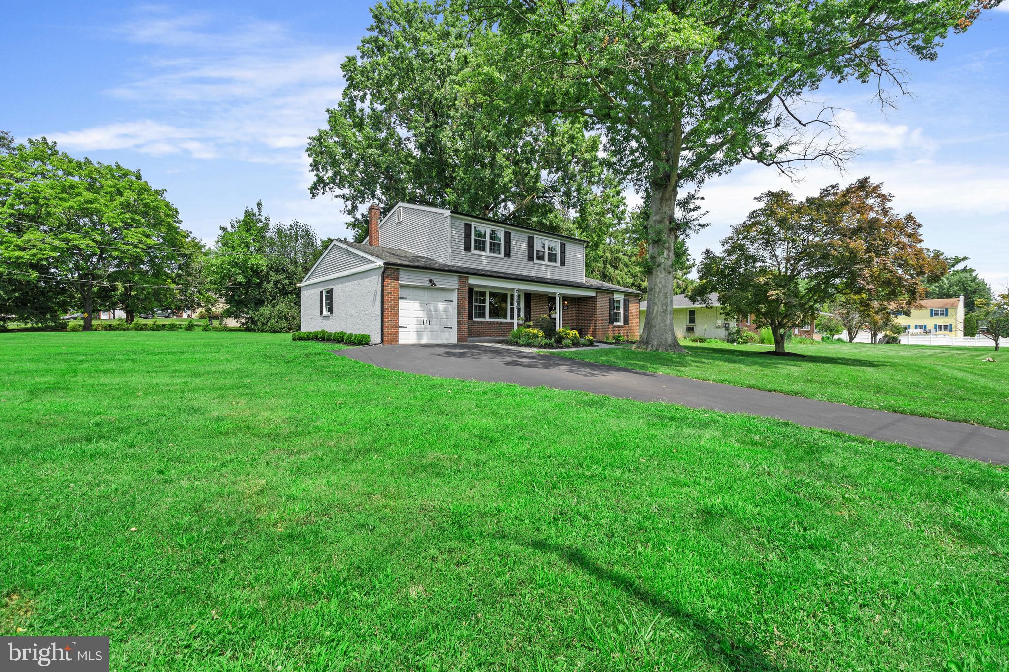 2207 OLD ARCH ROAD