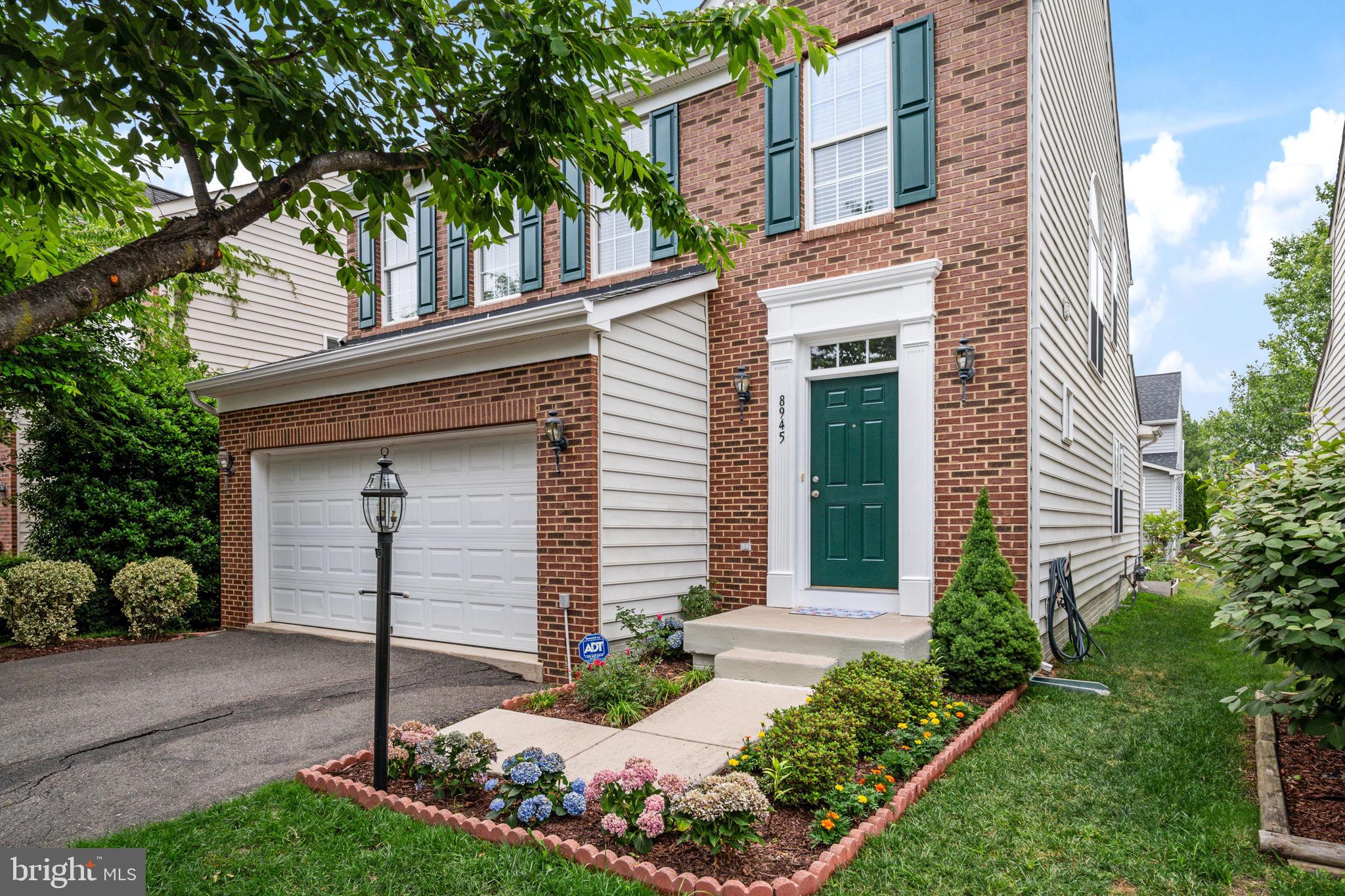 8945 WYNNEFIELD COURT