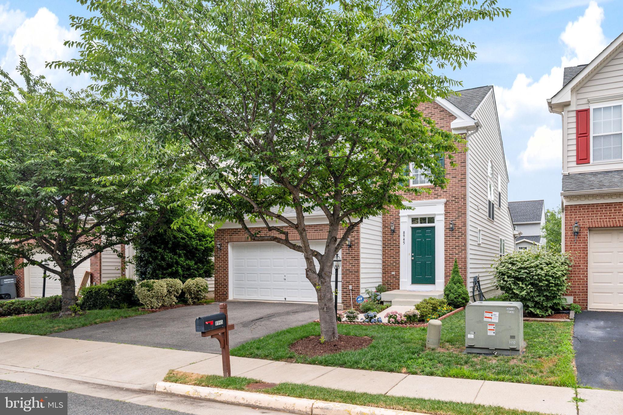 8945 WYNNEFIELD COURT