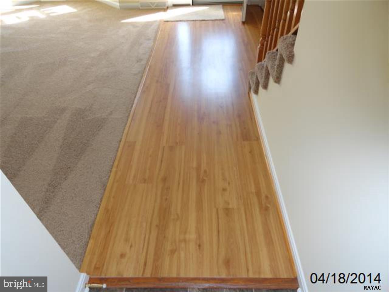 COLONIAL HILLS - Residential