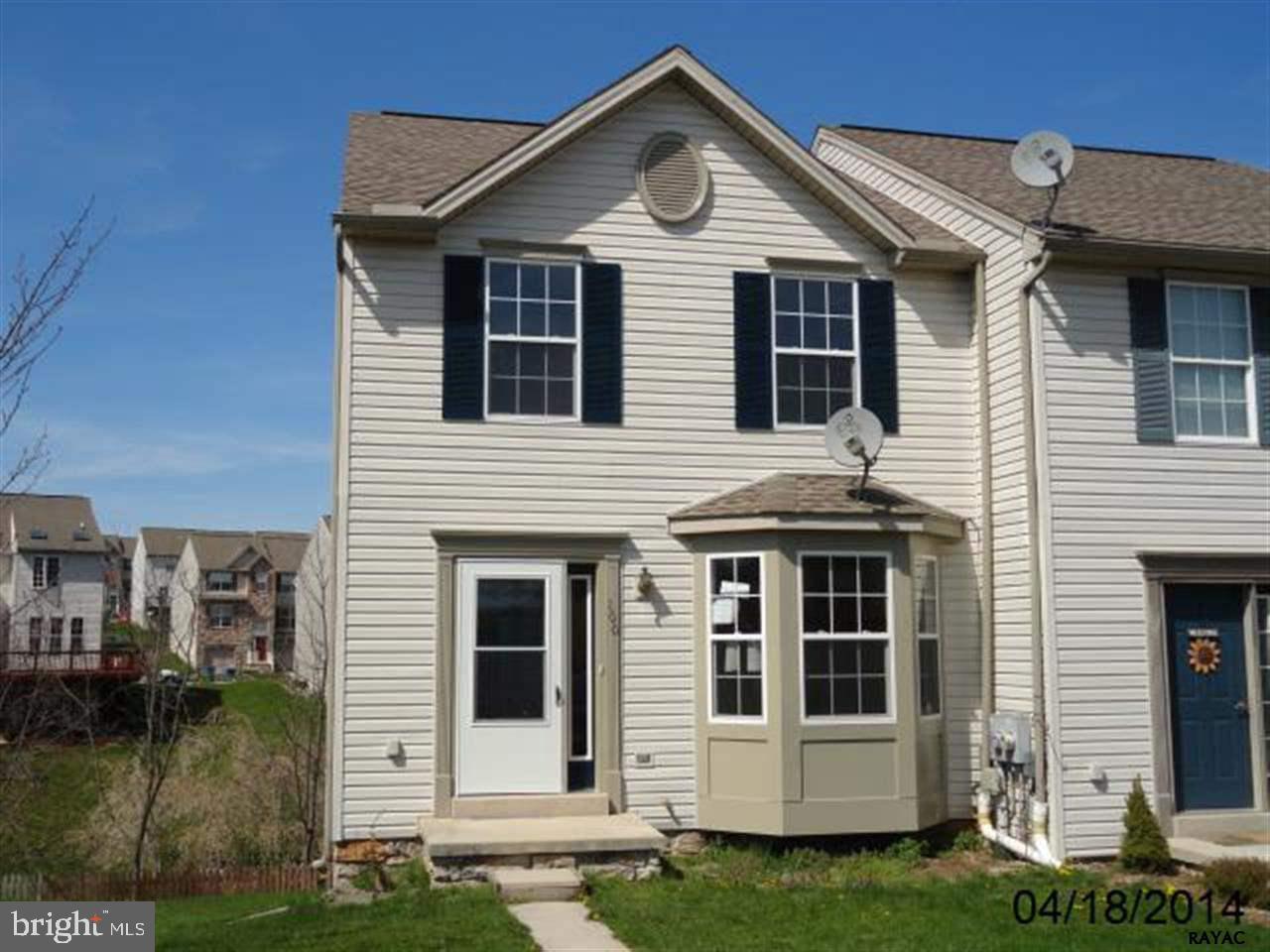 COLONIAL HILLS - Residential