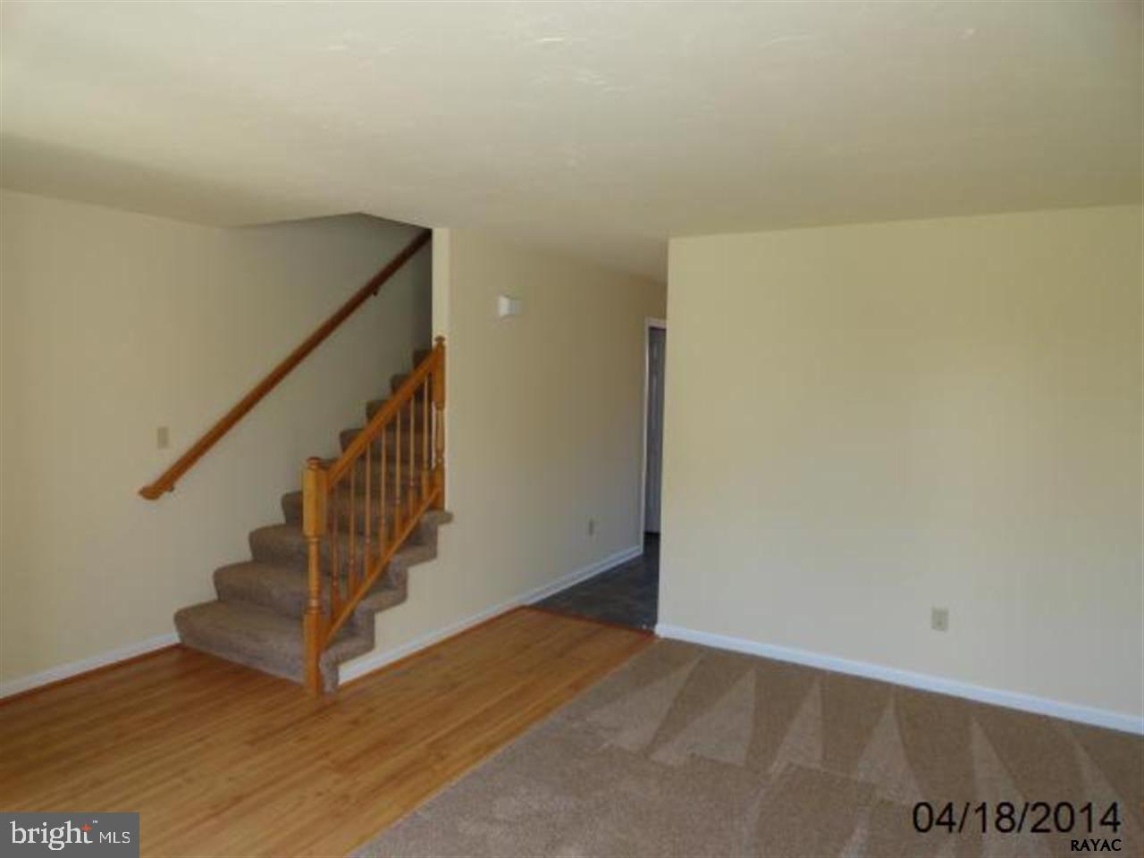 COLONIAL HILLS - Residential