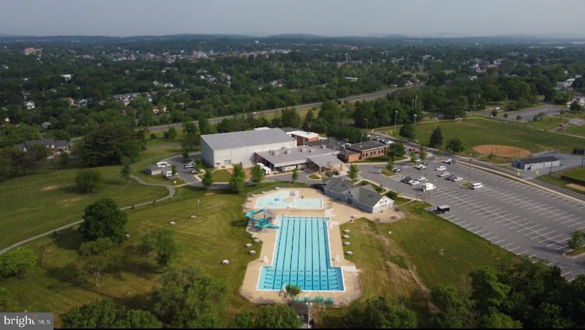 WINCHESTER - Residential