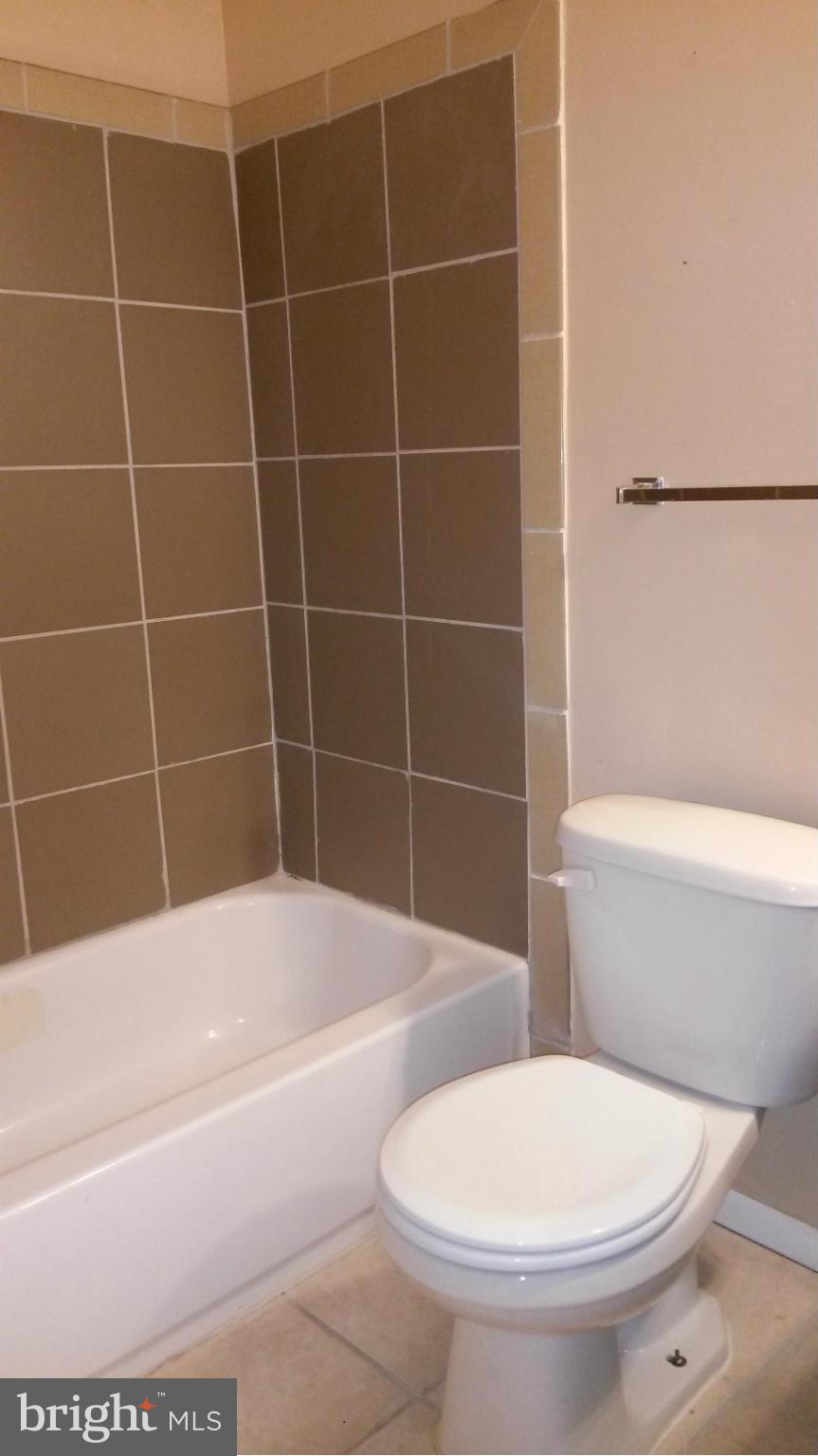 EDGEWATER VILLAGE - Residential Lease