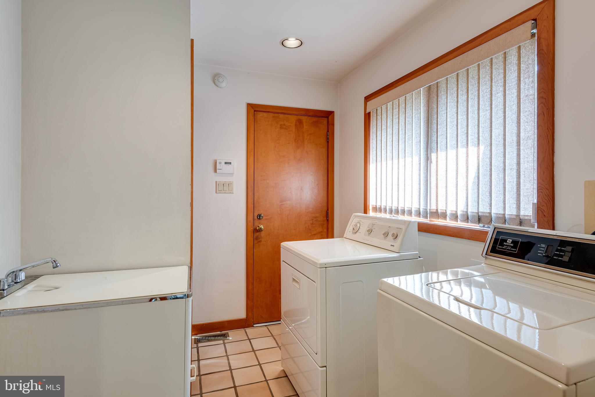 GLENHARDIE - Residential