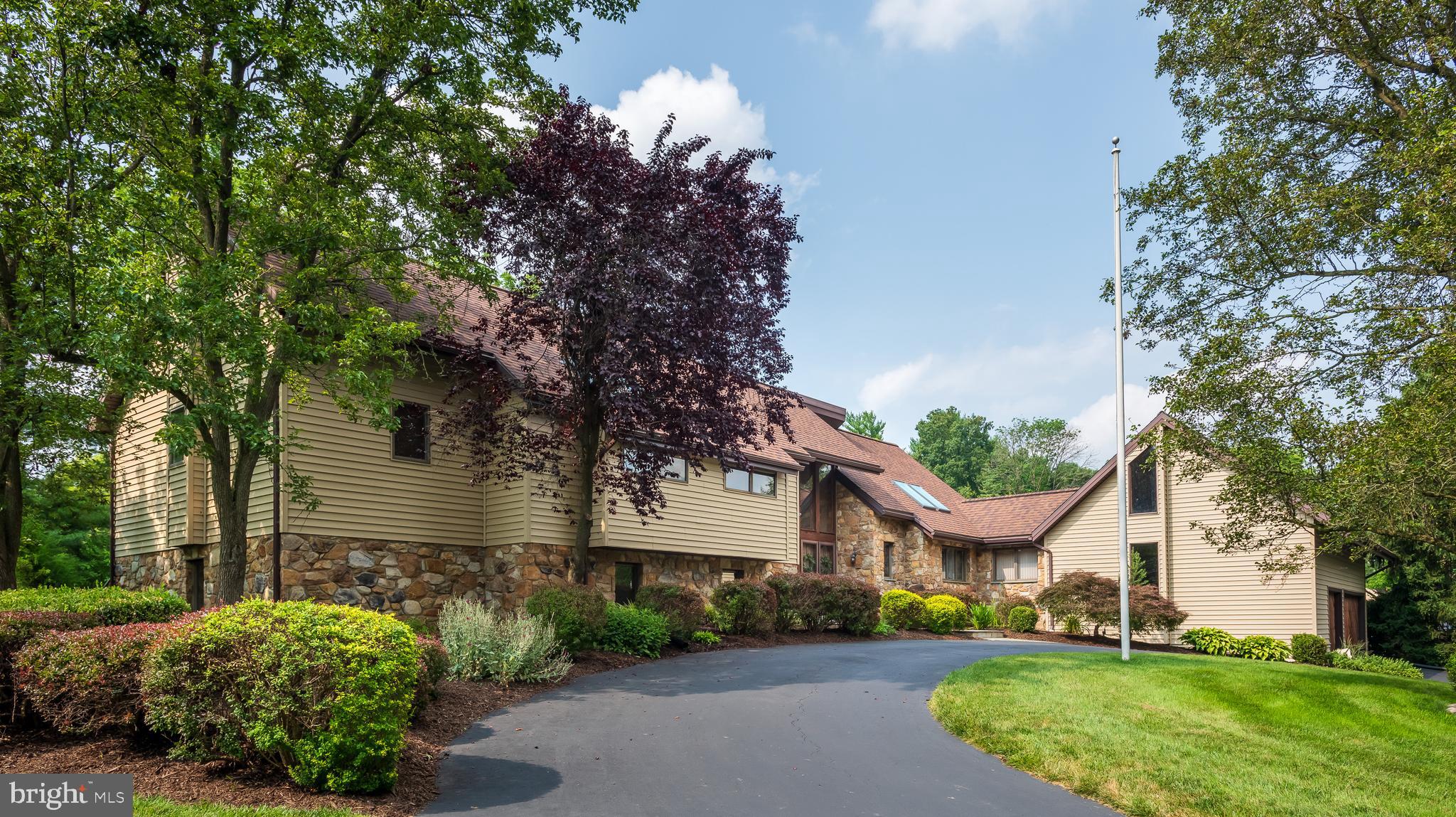 GLENHARDIE - Residential