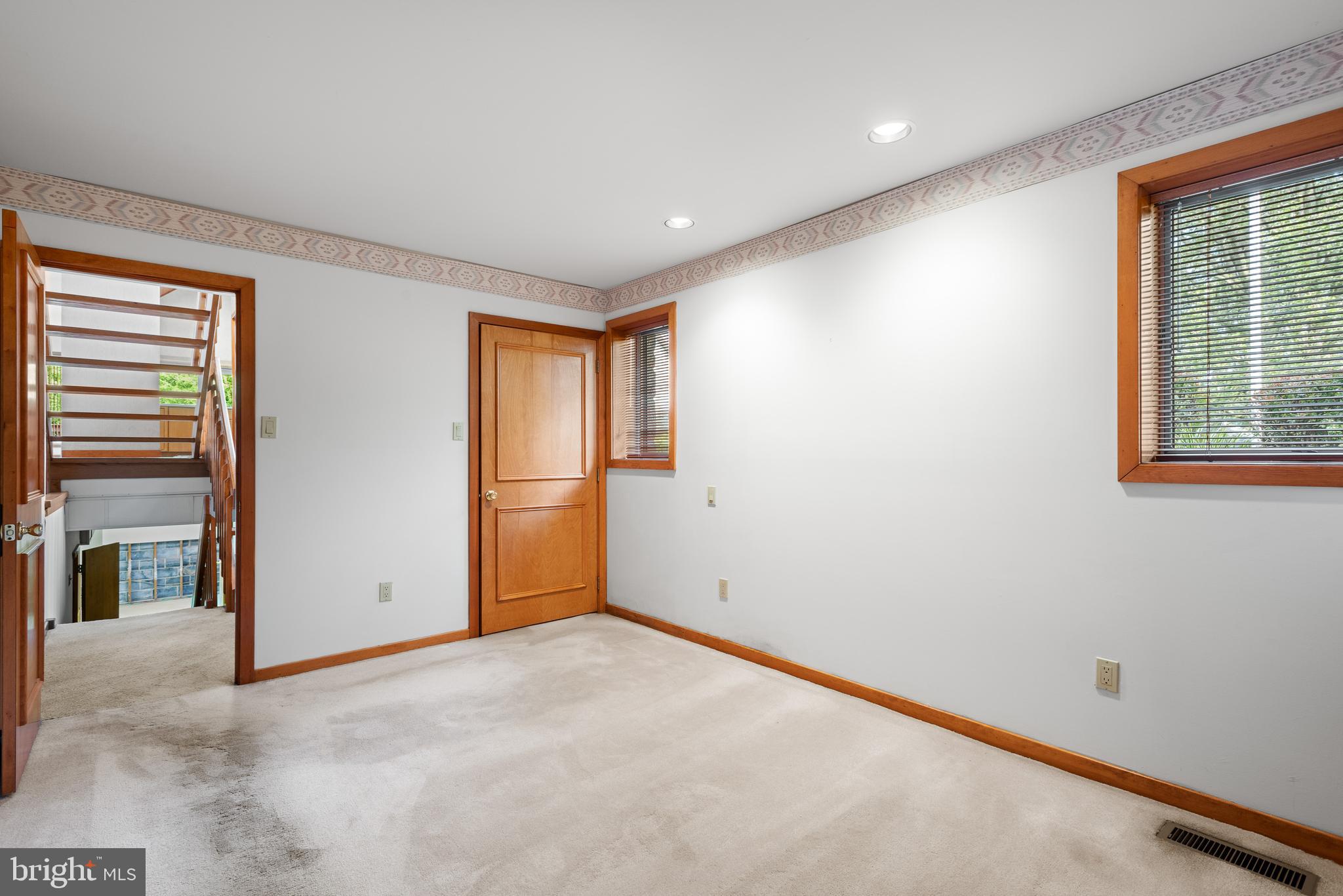 GLENHARDIE - Residential