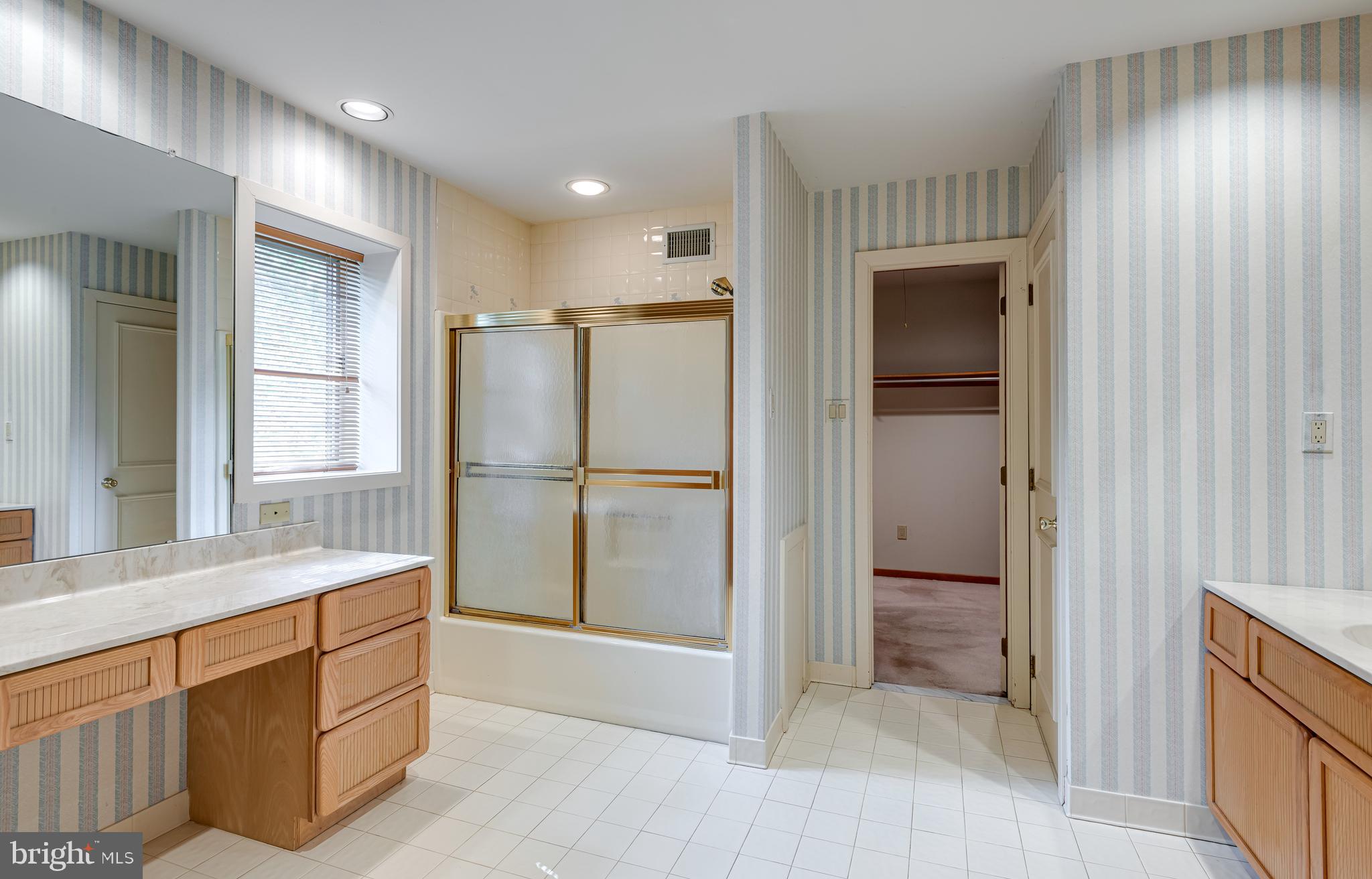 GLENHARDIE - Residential