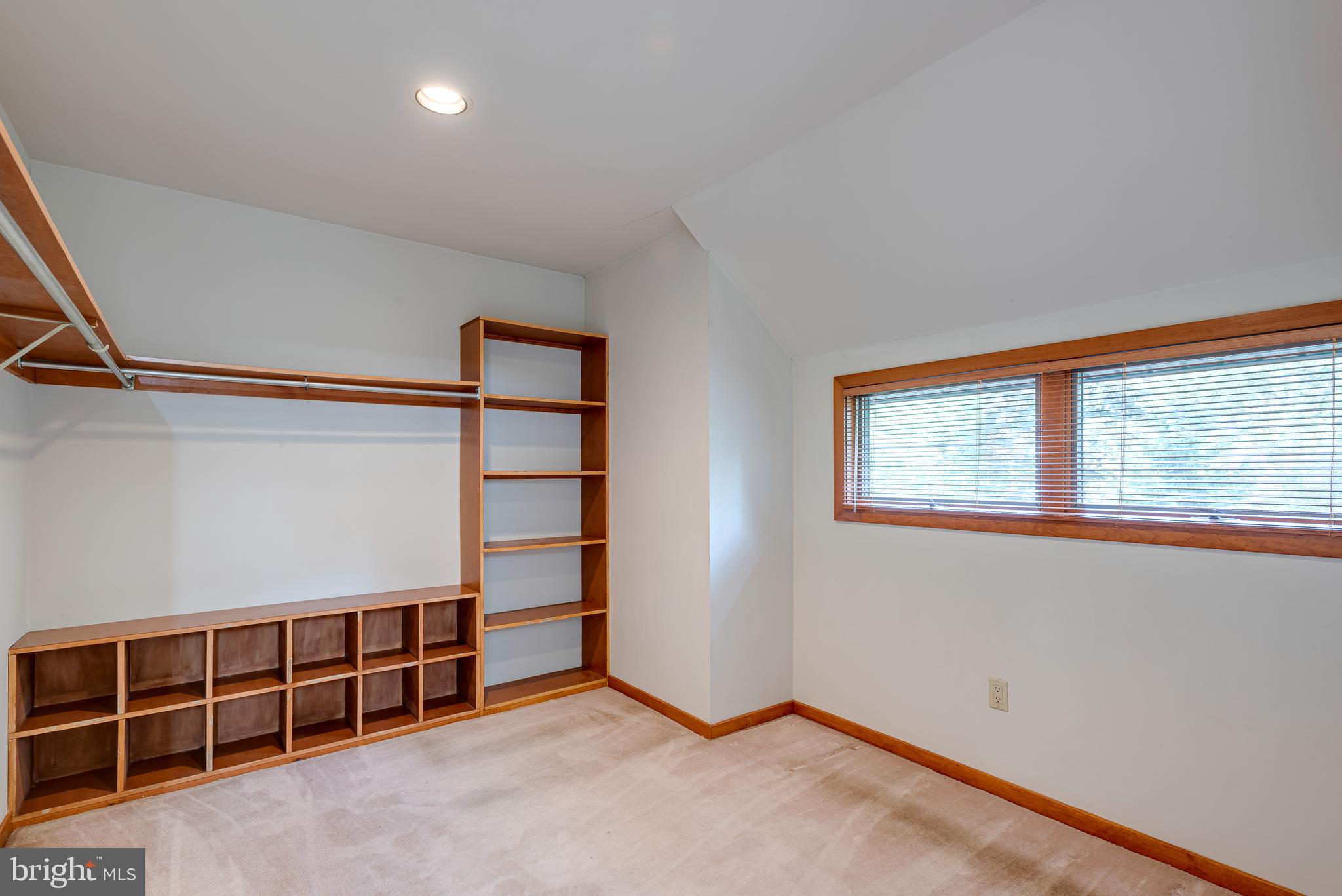 GLENHARDIE - Residential