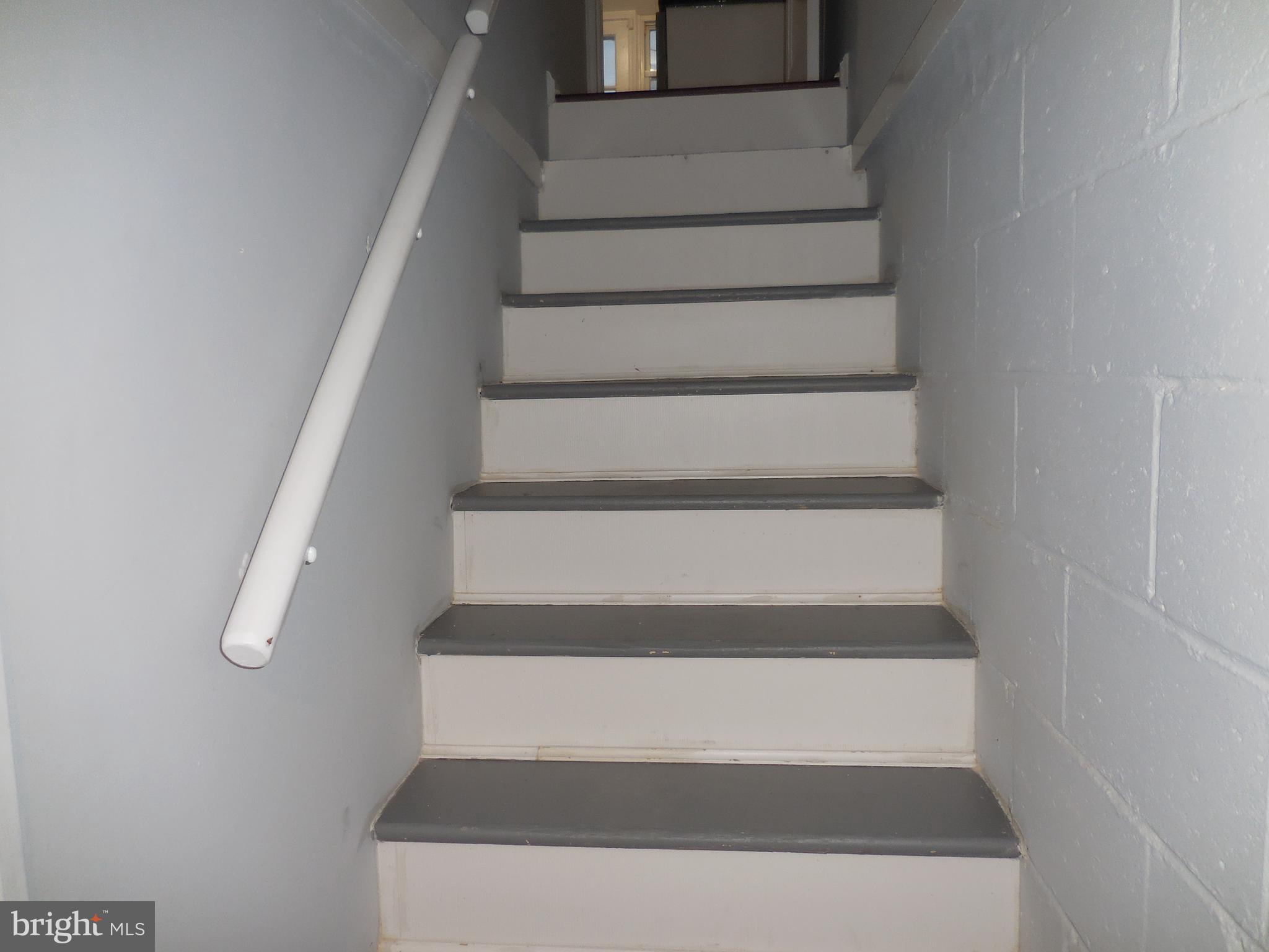 BALLARD GARDENS - Residential Lease