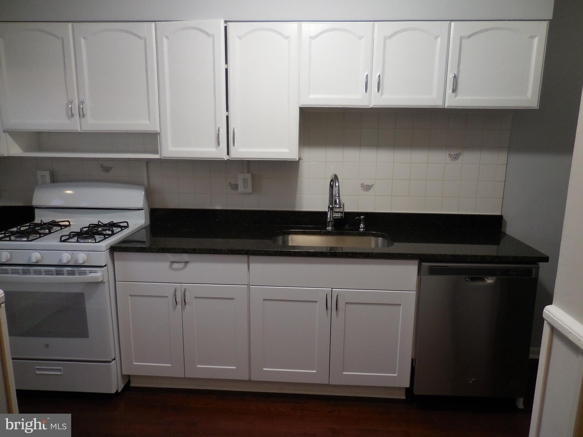 BALLARD GARDENS - Residential Lease