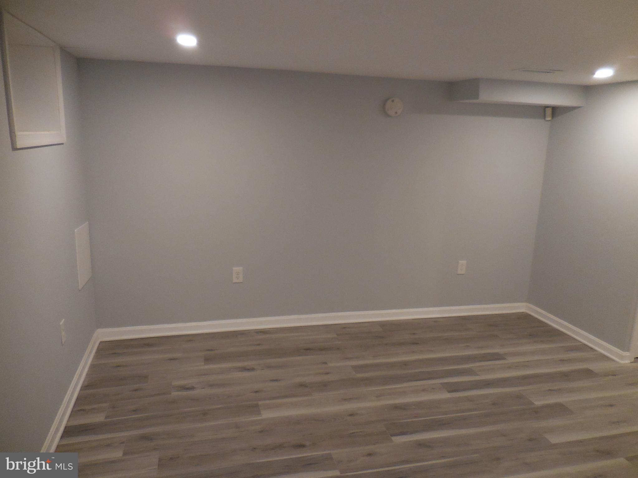 BALLARD GARDENS - Residential Lease