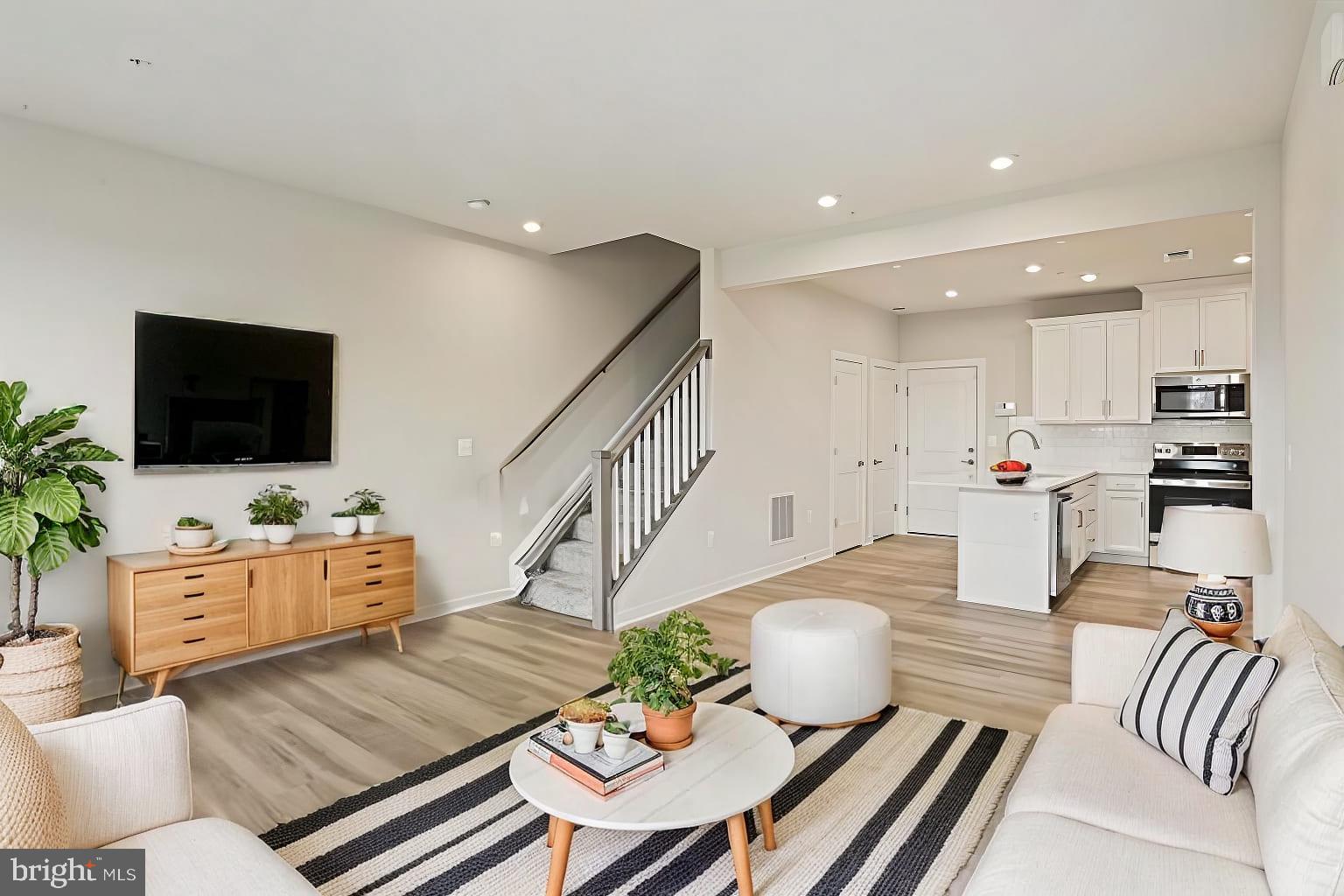 ASHBROOK - Residential Lease