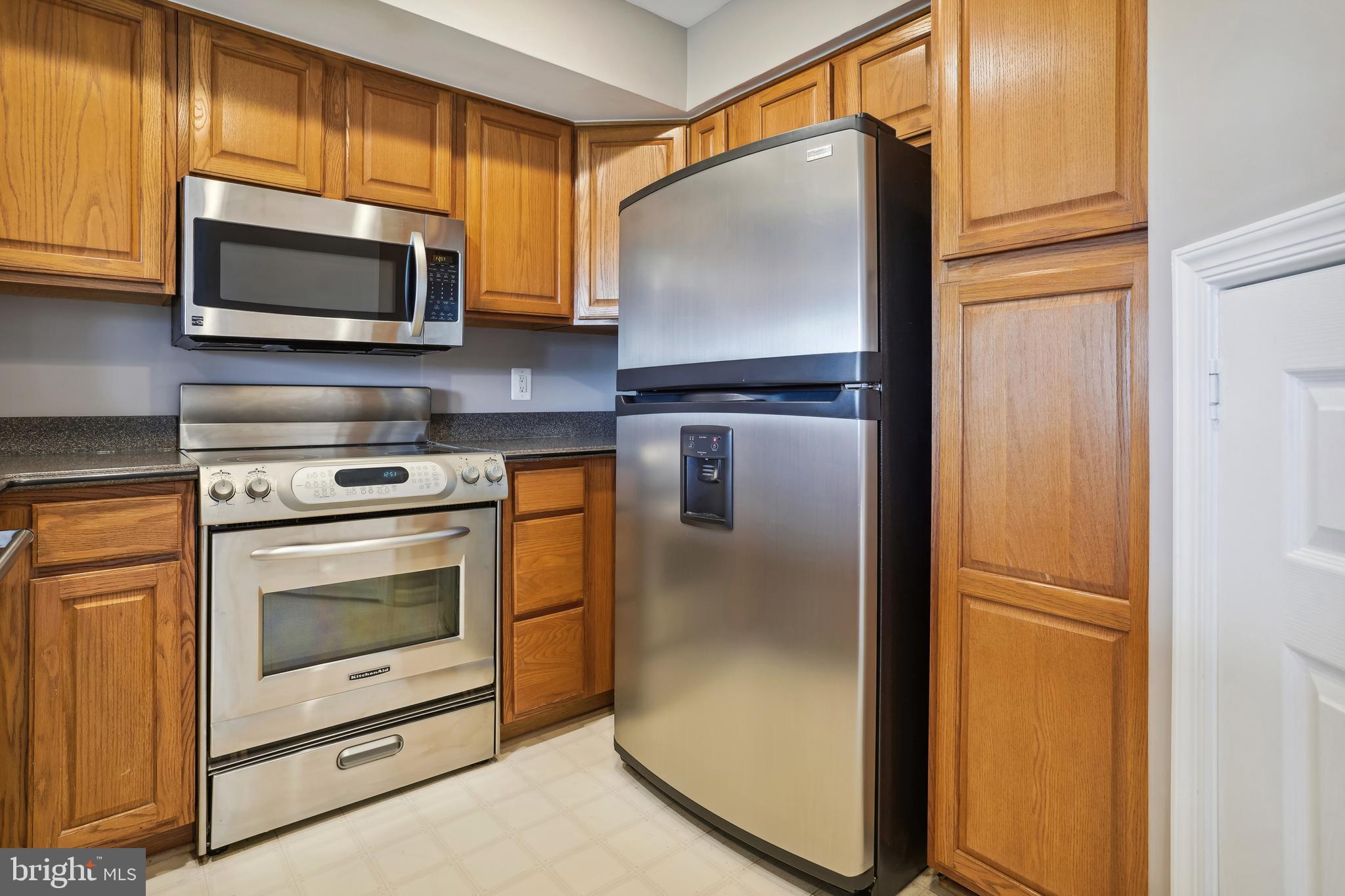 BALDWIN GROVE - Residential Lease