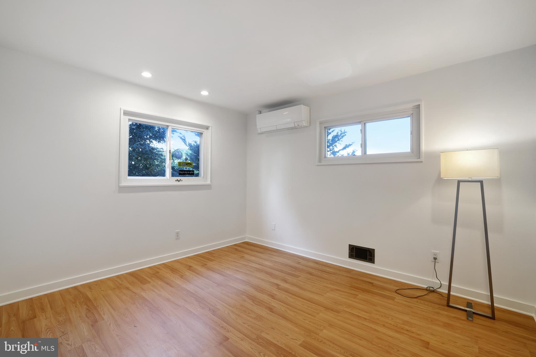 GARRETT FOREST - Residential